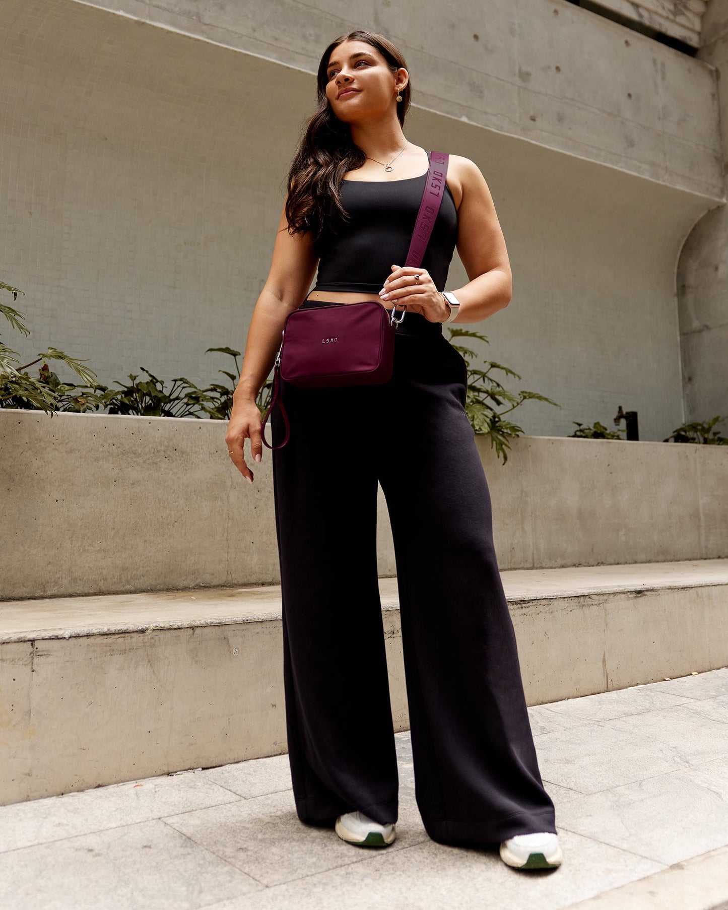 Go-To Shoulder Bag - Dark Cherry