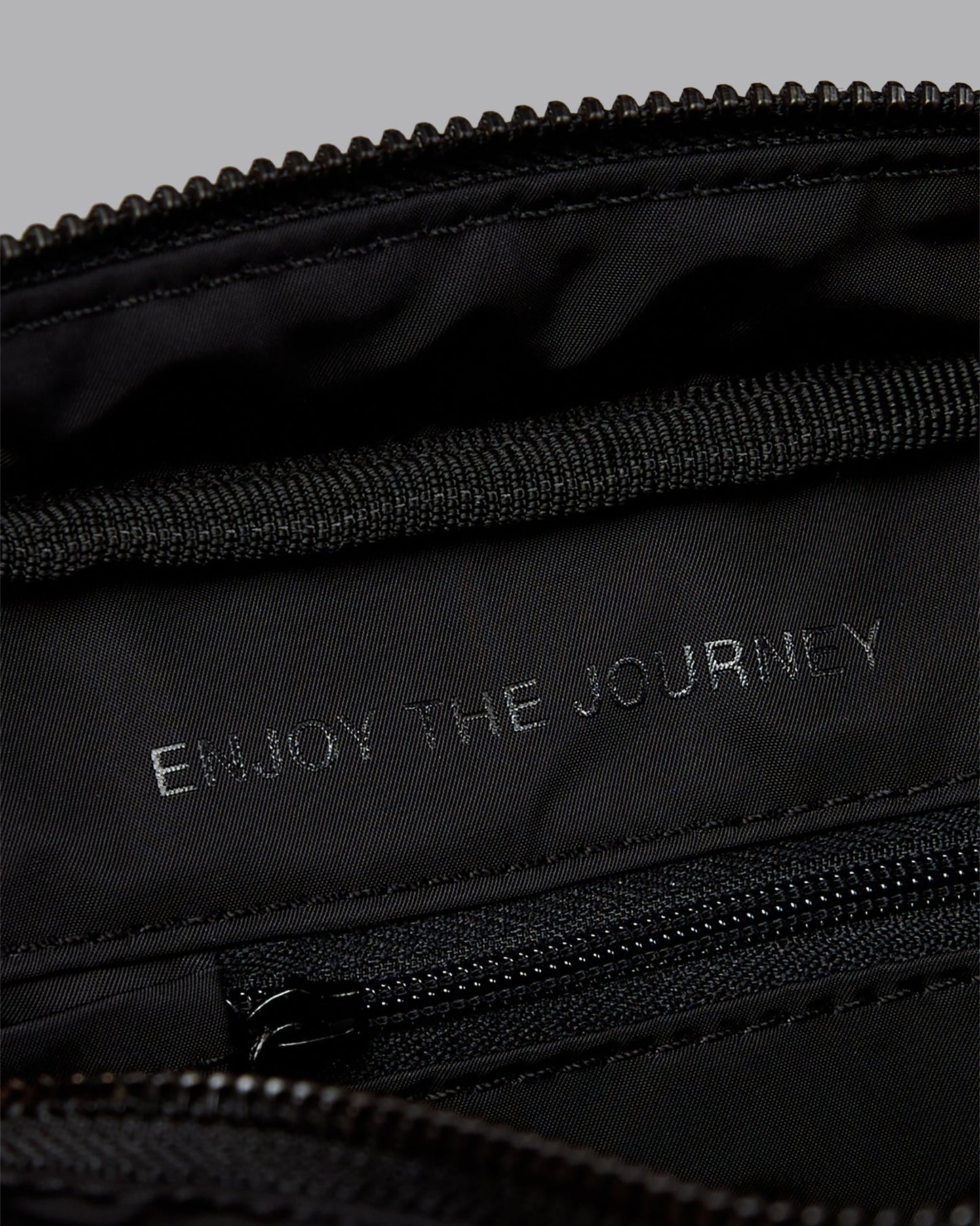 Go-To Shoulder Bag - Black