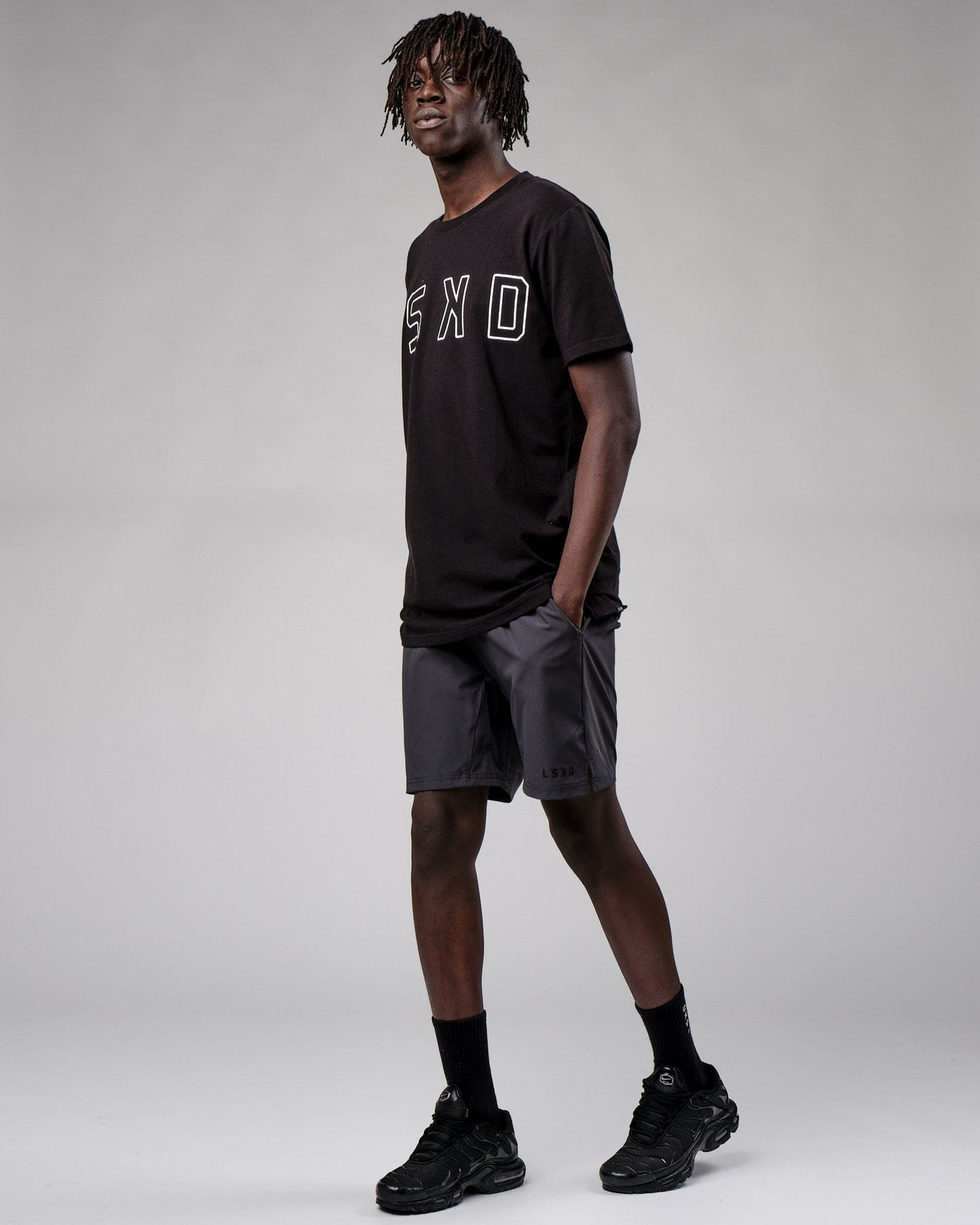Model wearing Expand FLXCotton Tee - Black