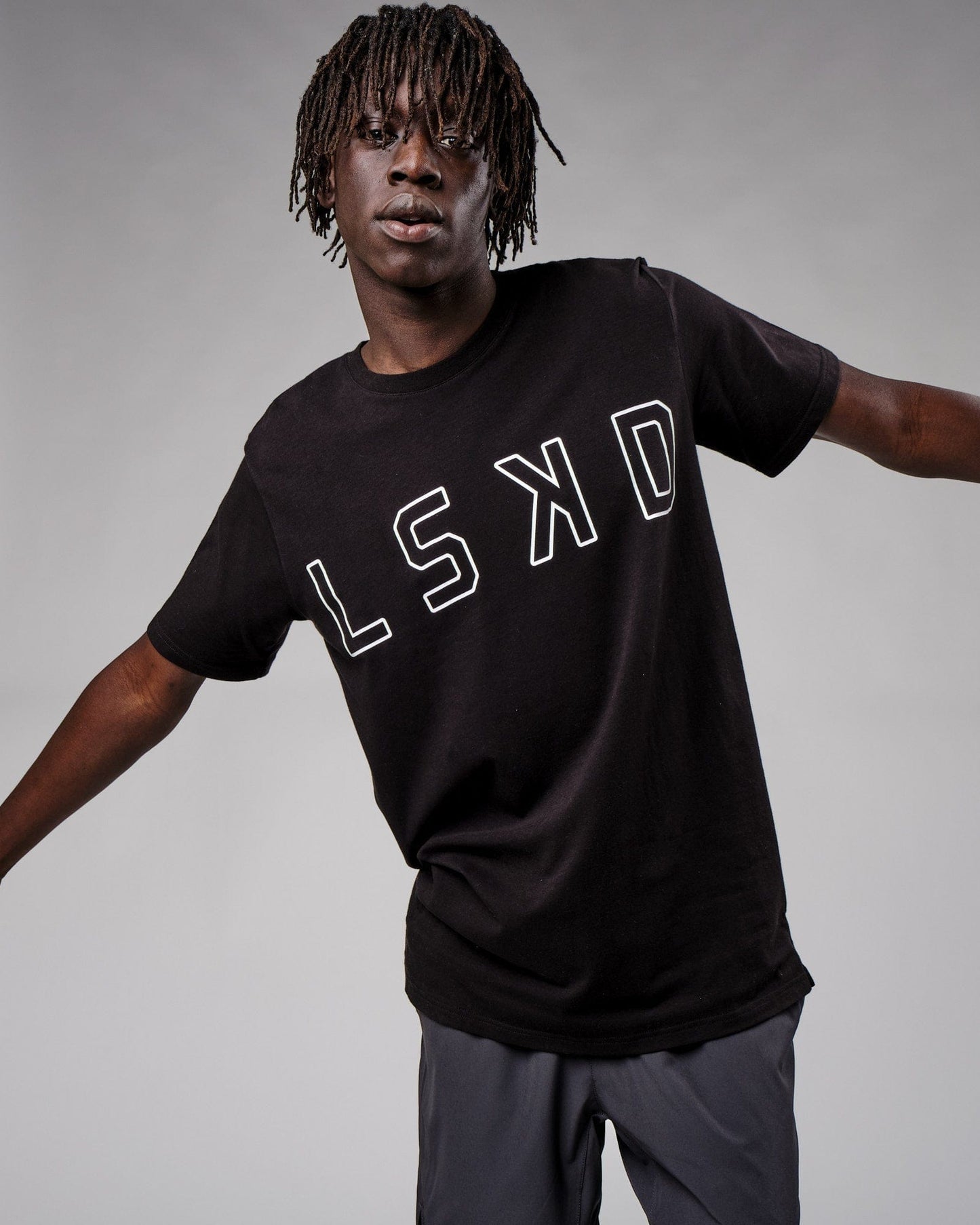 Model wearing Expand FLXCotton Tee - Black