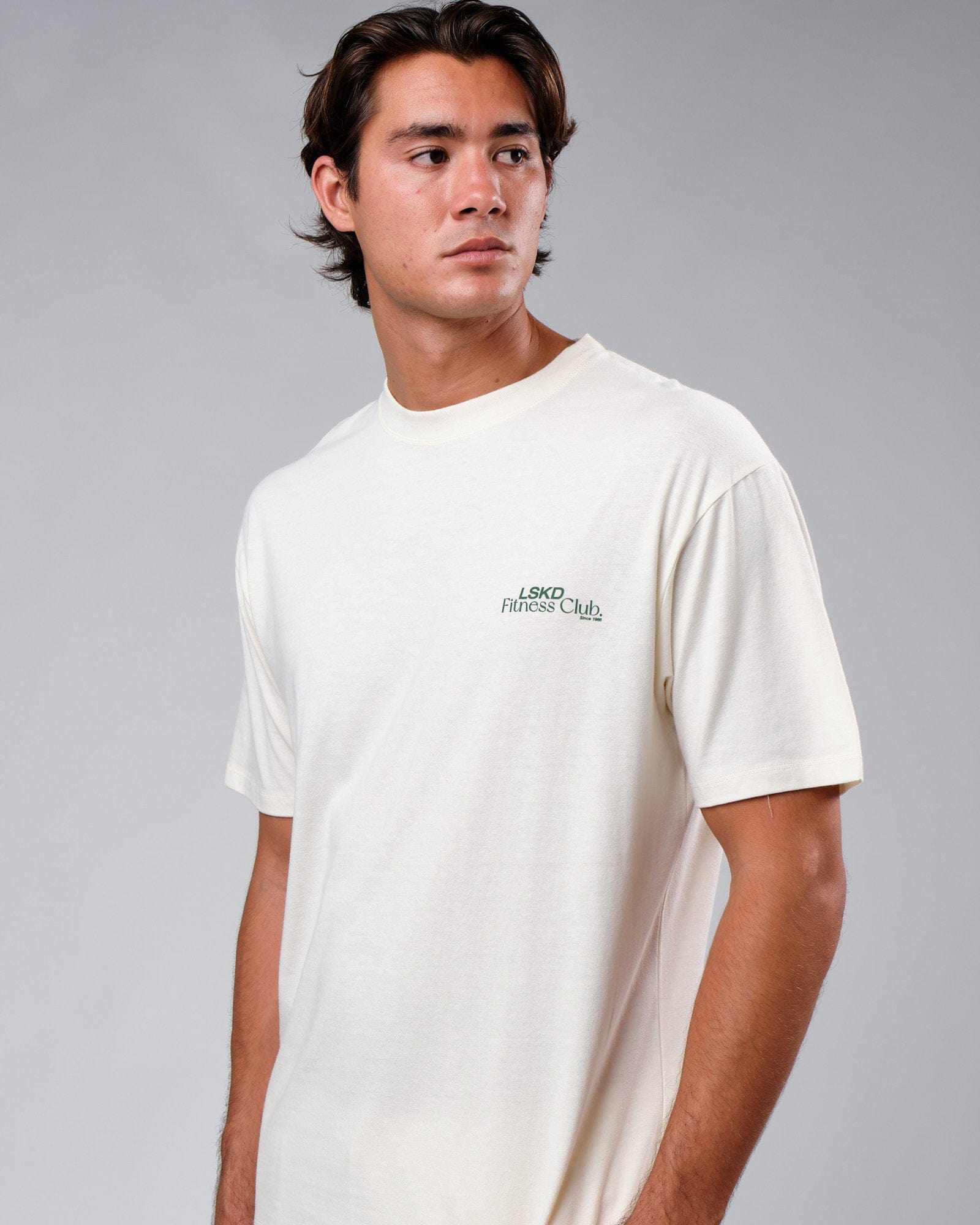 Model wearing Uplift Tee Oversize - Cream