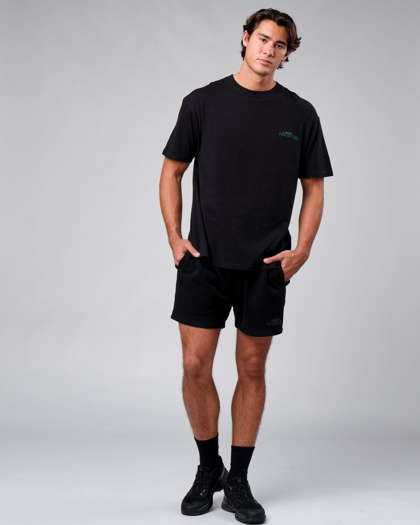 Model wearing Uplift Tee Oversize - Black