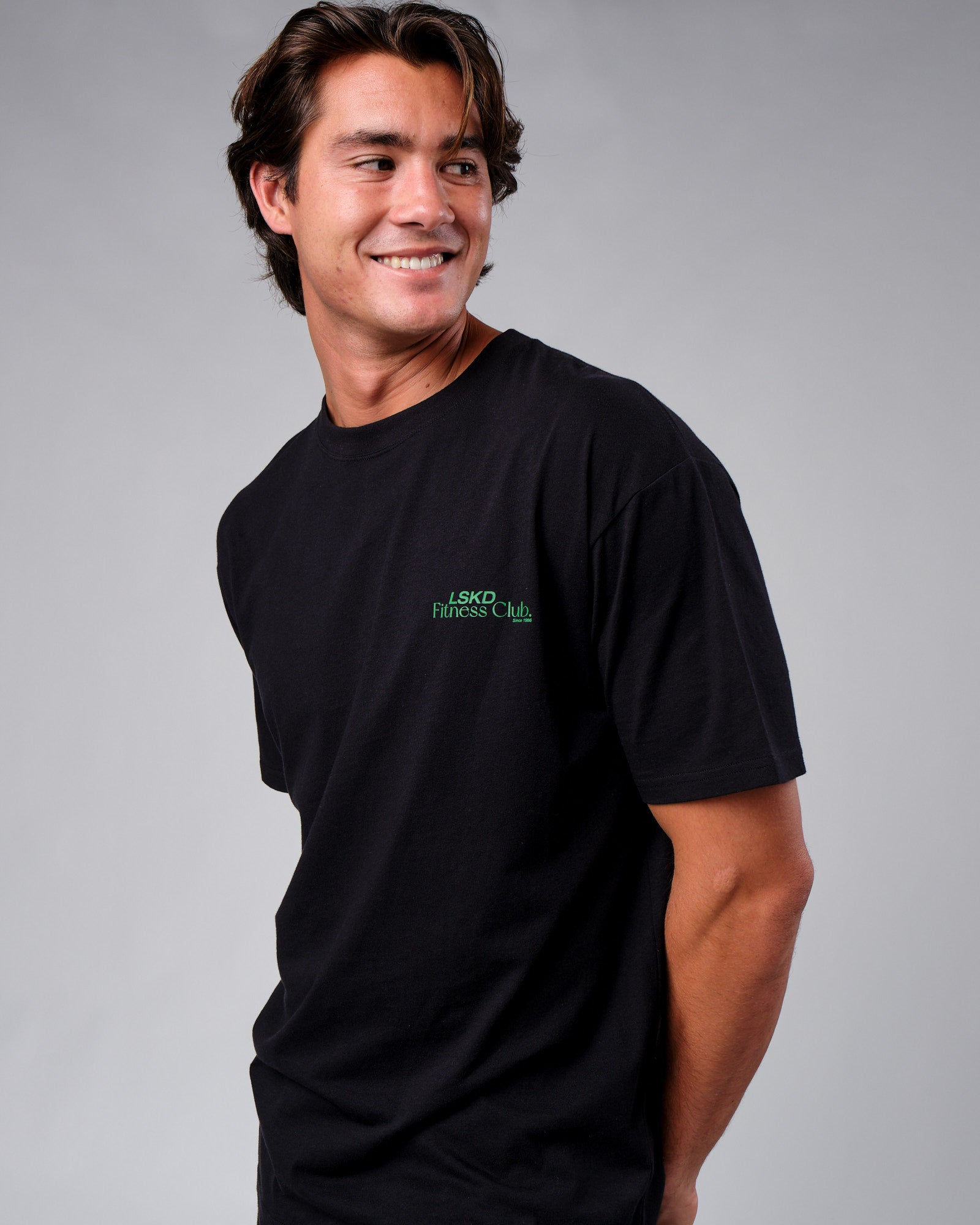 Model wearing Uplift Tee Oversize - Black