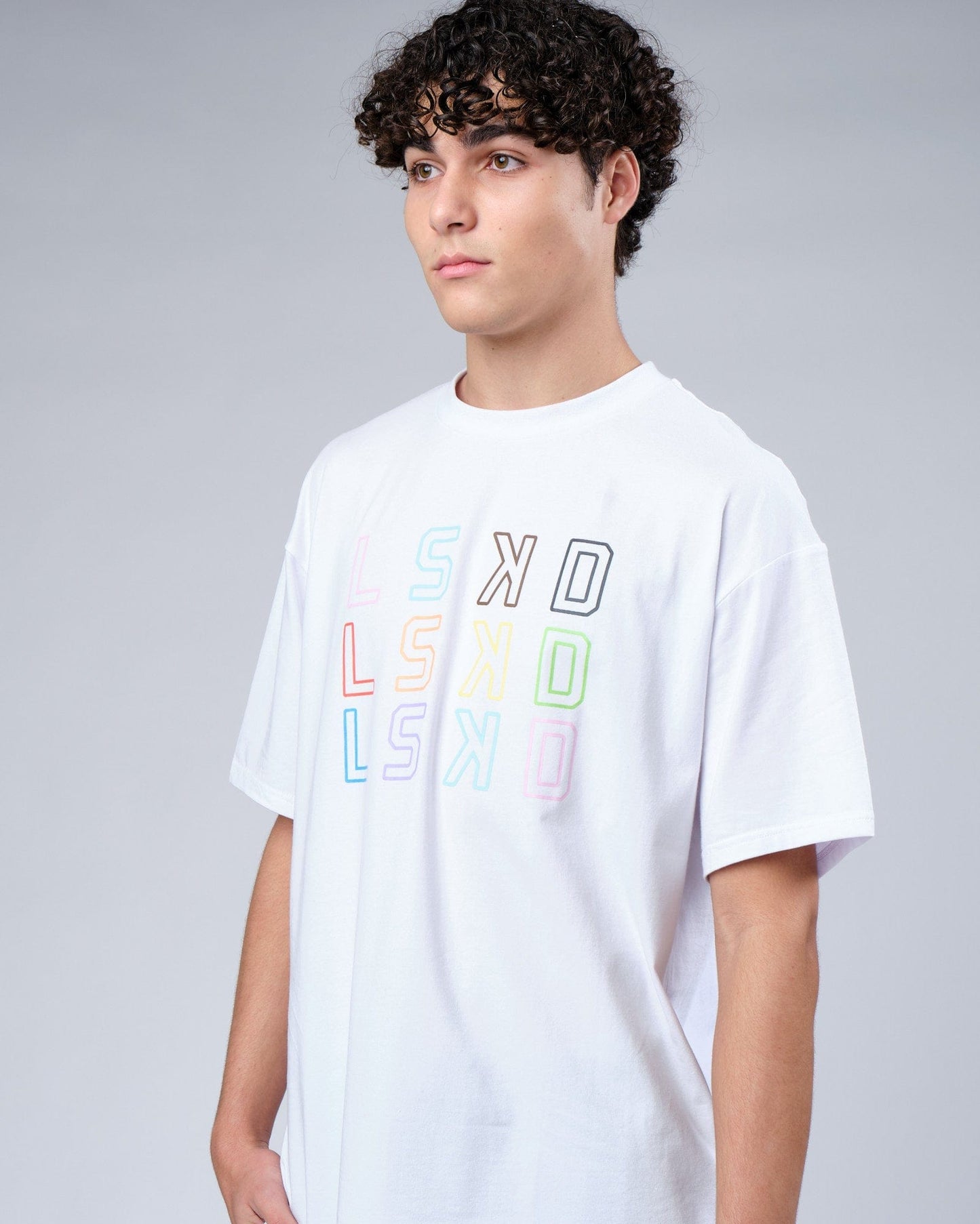 Model wearing Progress FLXCotton Tee Oversize - White