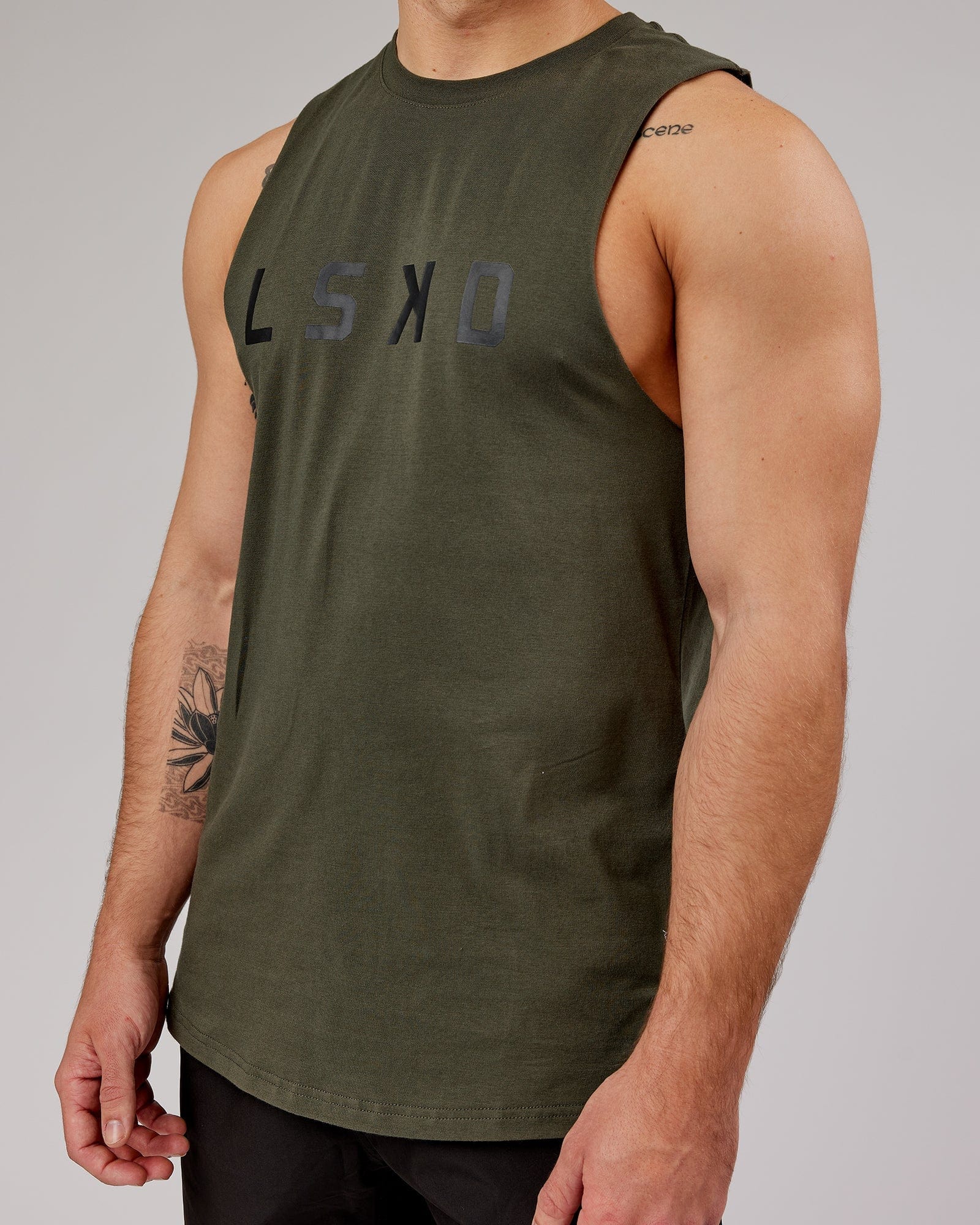 Model wearing Power FLXDRY Training Fit Performance Tank - Forest Night