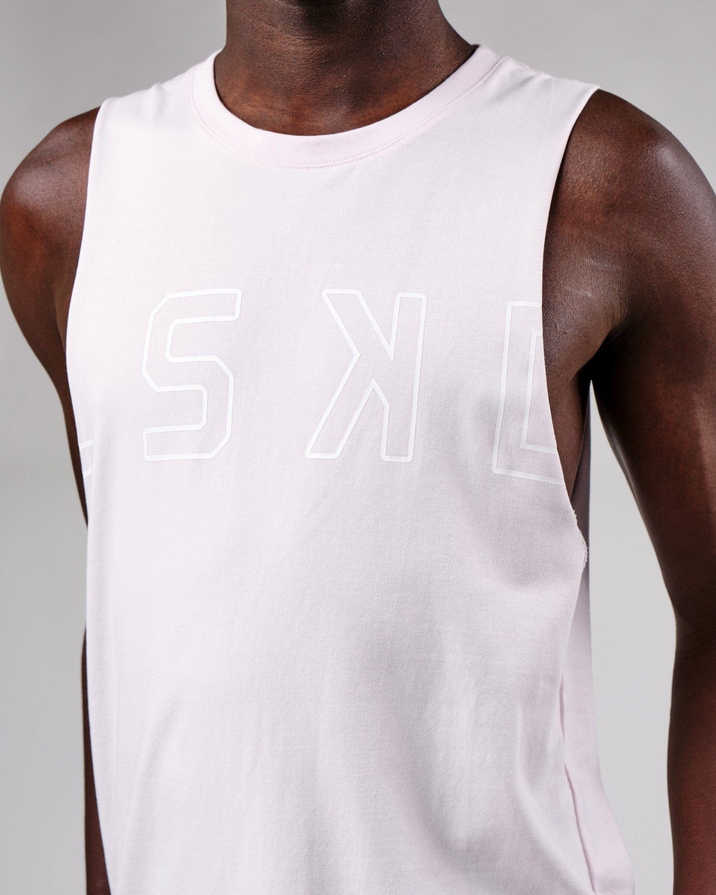 Model wearing Expand FLXCotton Training Fit Tank - Orchid Ice