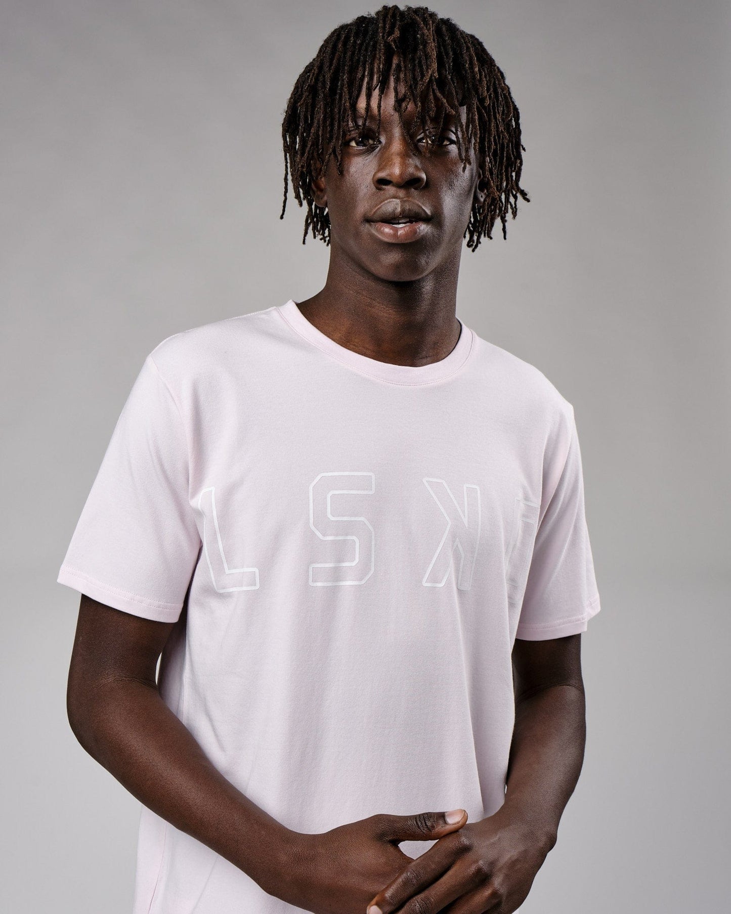 Model wearing Expand FLXCotton Tee - Orchid Ice