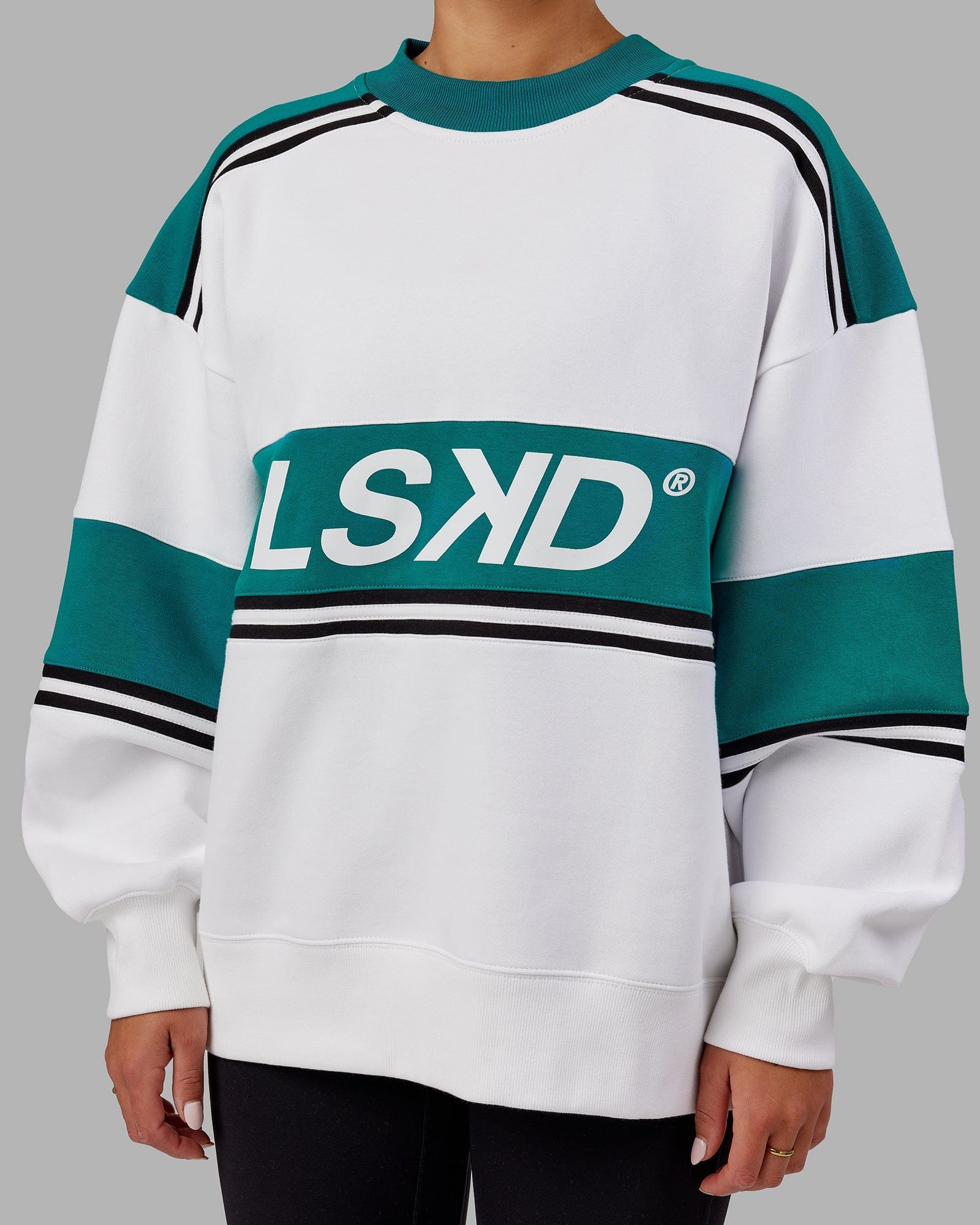 Model wearing A-Team Sweater Oversize - White-Deep Lake