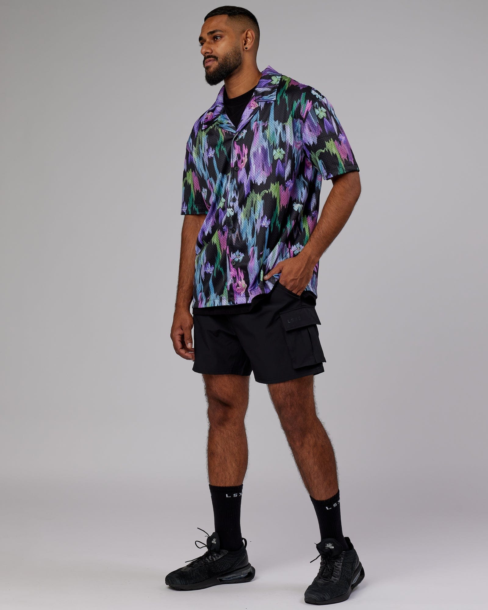 Model wearing Expression Short Sleeve Mesh Shirt - Hyper Floral Black