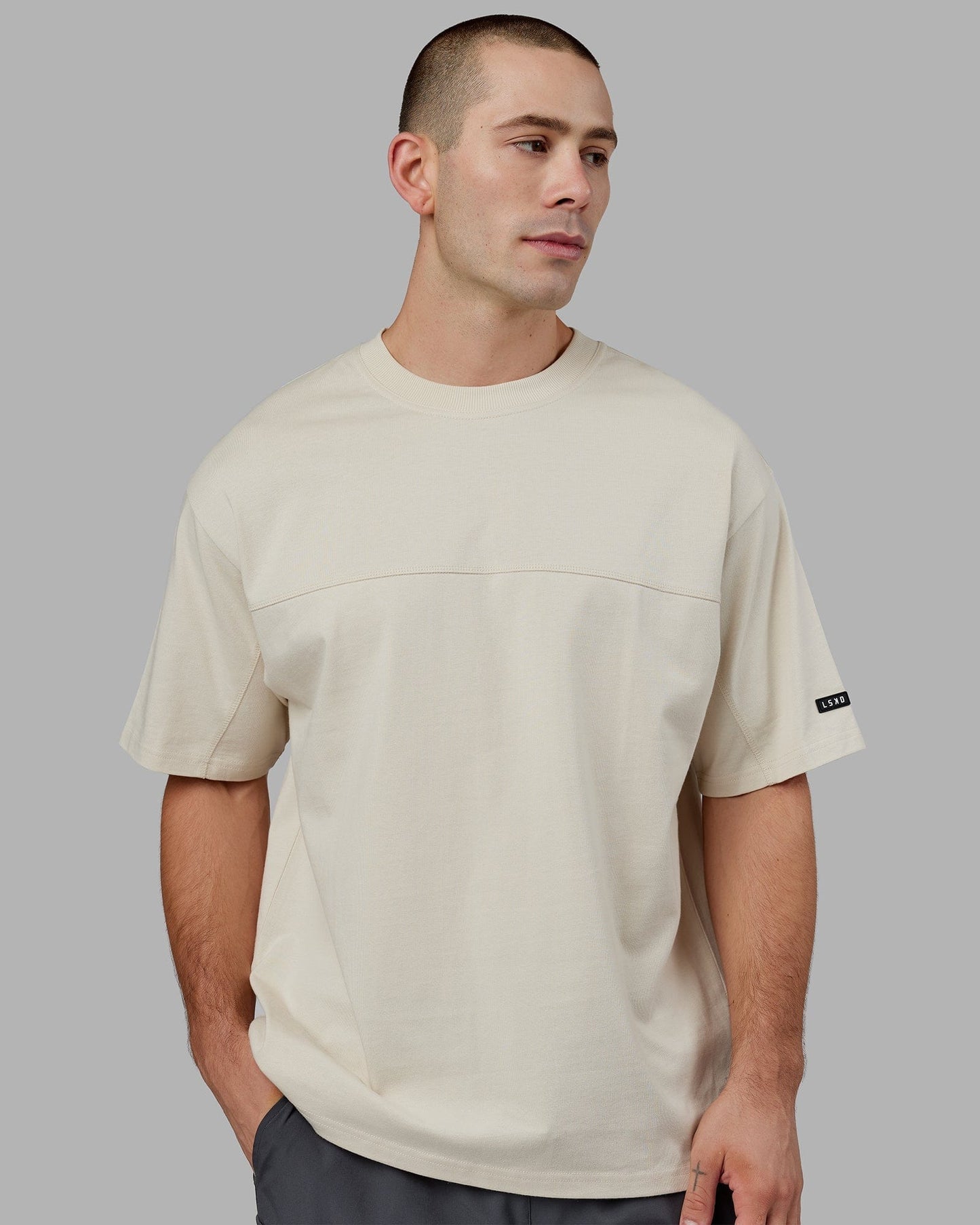 Model wearing Lab Heavyweight Tee Oversize - Bone