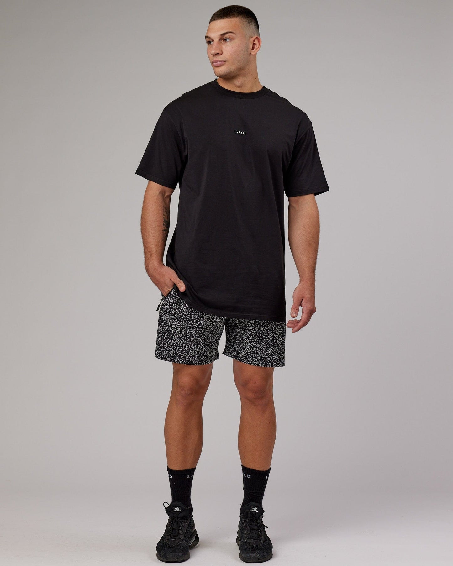 Model wearing Fundamental FLXCotton Tee Longline Oversize - Black