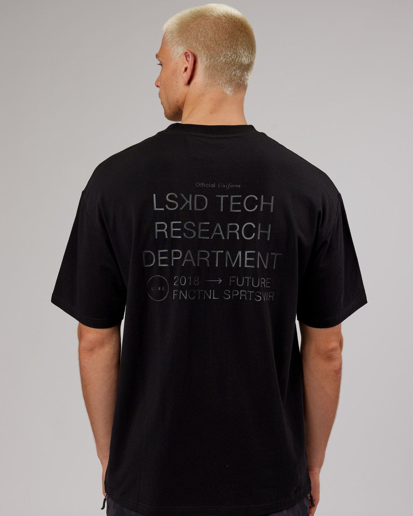 Model wearing LTRD FLXCotton Tee Oversize - Black-Black