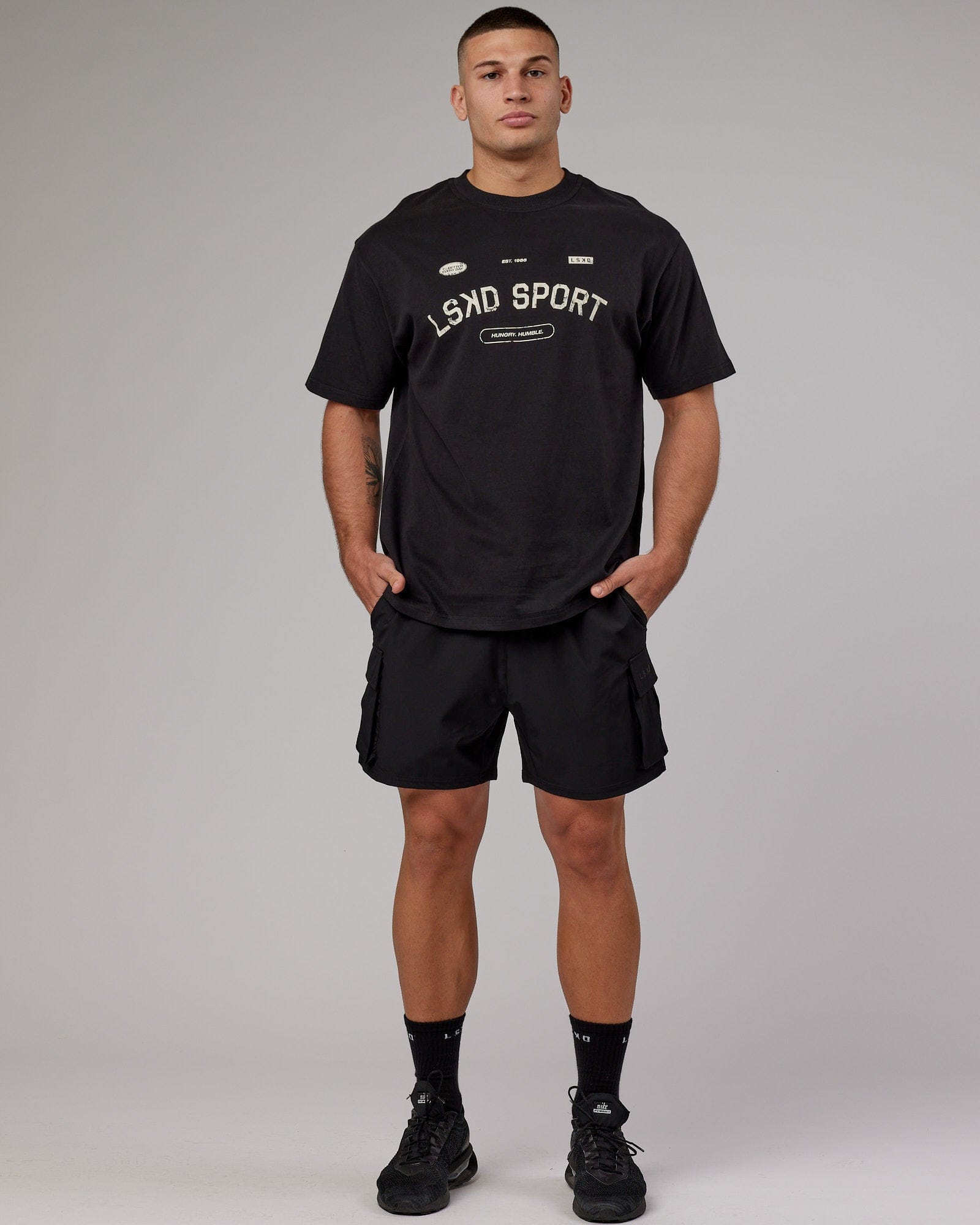 Model wearing Free Throw Heavyweight Tee Oversize - Black