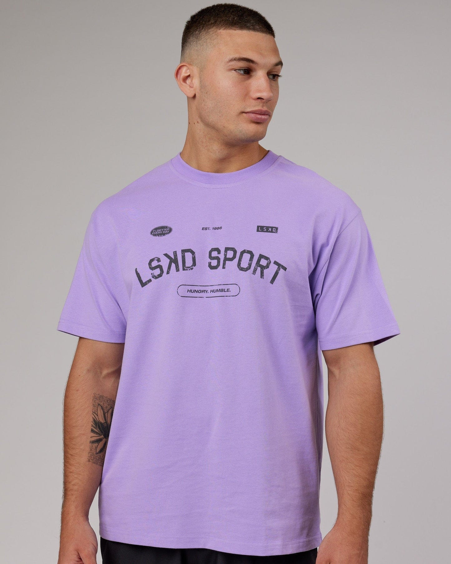 Model wearing Free Throw Heavyweight Tee Oversize - Peak Purple