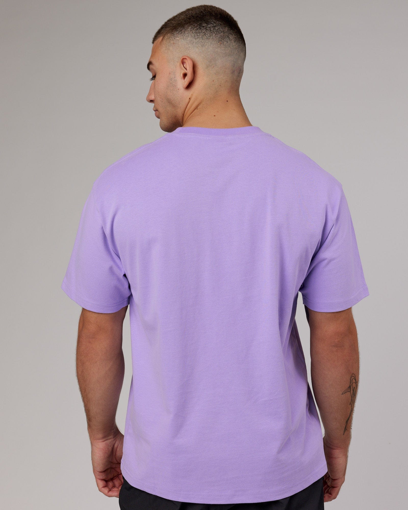 Model wearing Free Throw Heavyweight Tee Oversize - Peak Purple