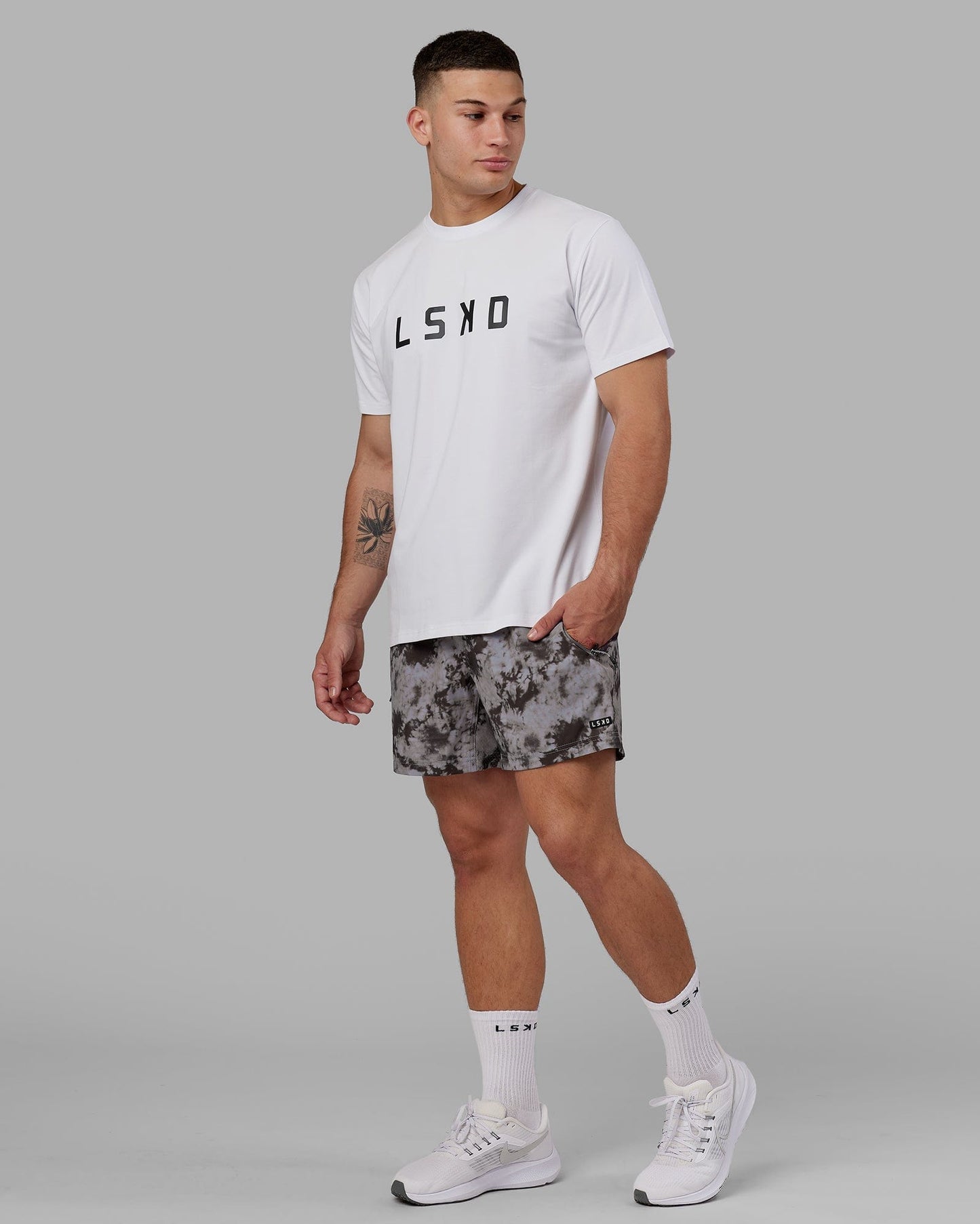 Model wearing Structure Tee - White-Black