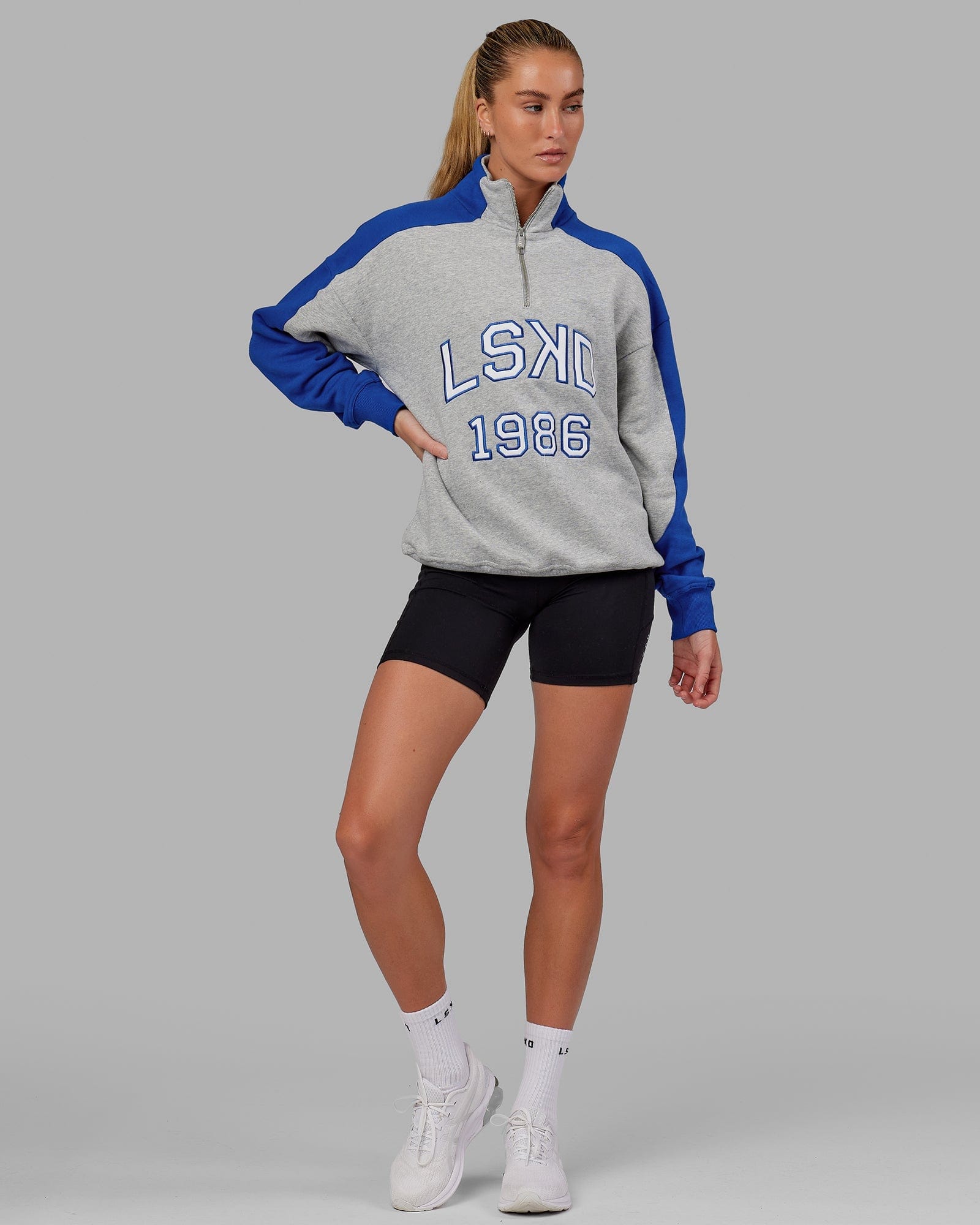 Model wearing Unisex Alumni 1/4 Zip Sweater Oversize - Grey-Blue