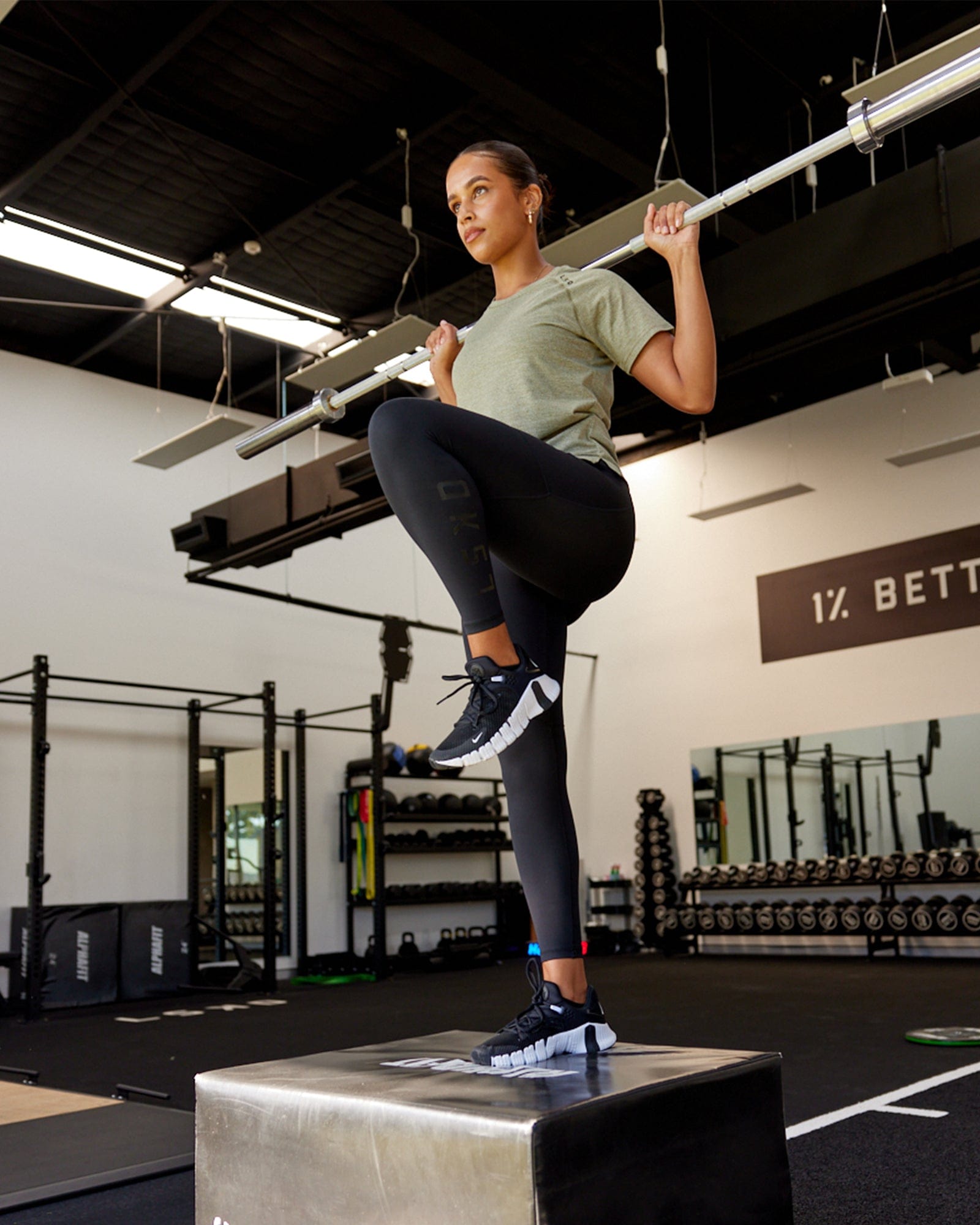 Model wearing Perform VapourFLX Tee - Olive Marl