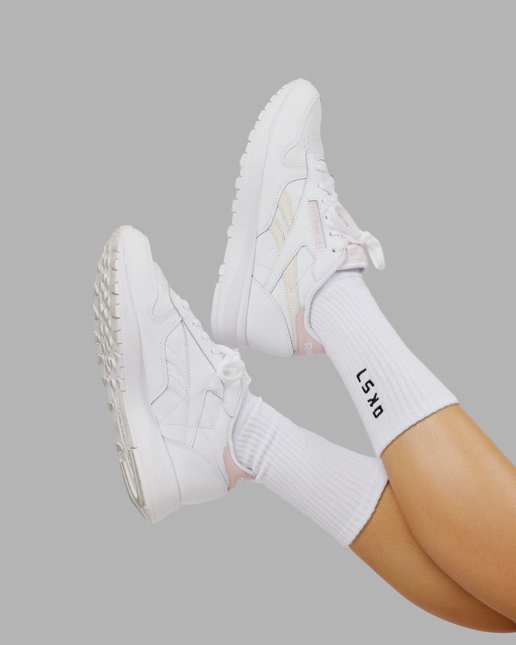 Signal Crew Socks 3 Pack - White-Black