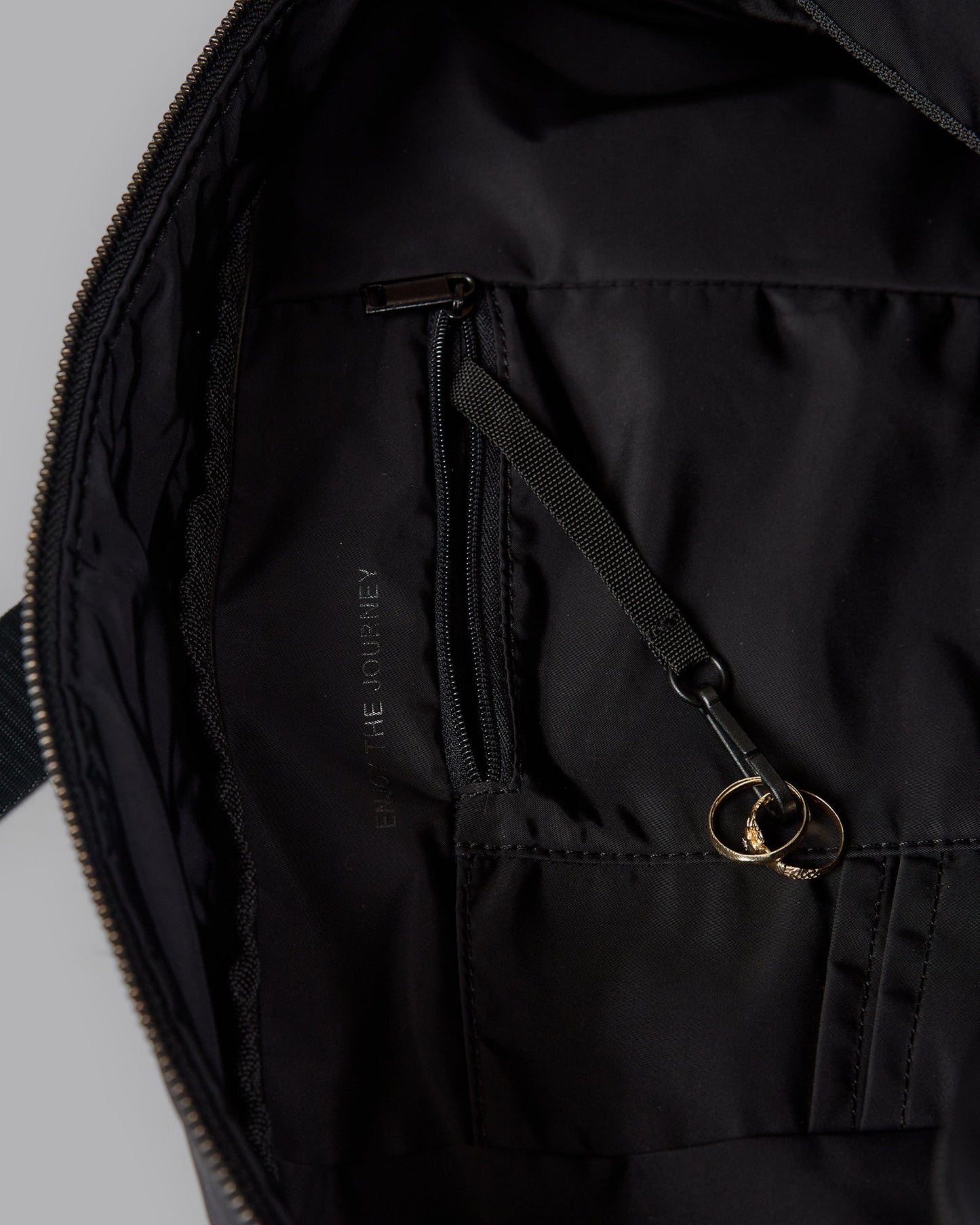 Go-To Duffle Bag - Black