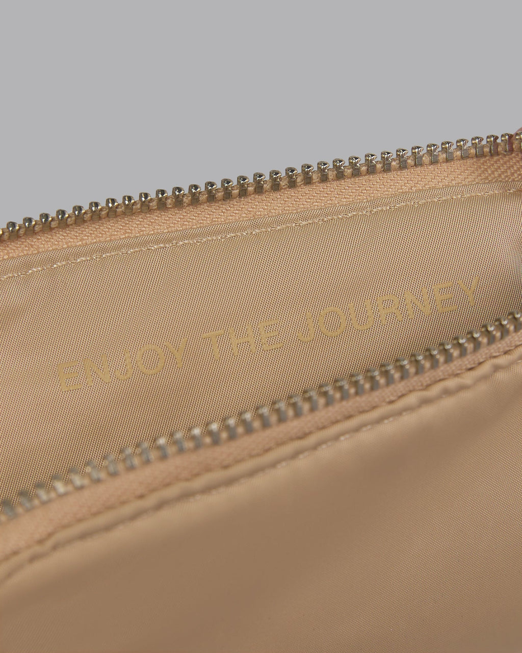 Go-To Wristlet Pouch - Oat Milk