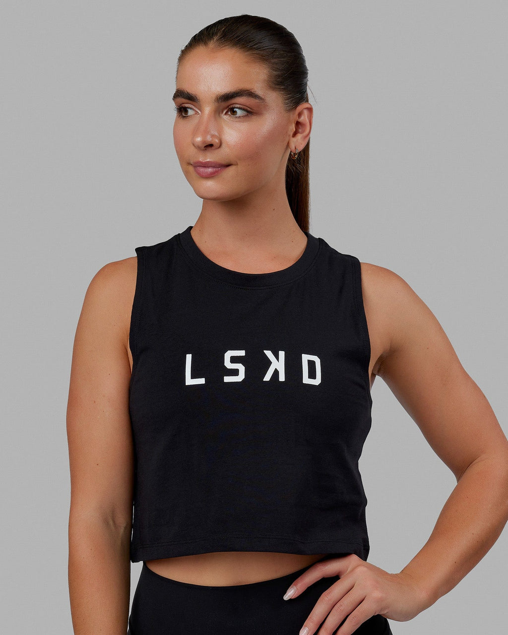 Woman wearing Agile FLXCotton Tank - Black-White