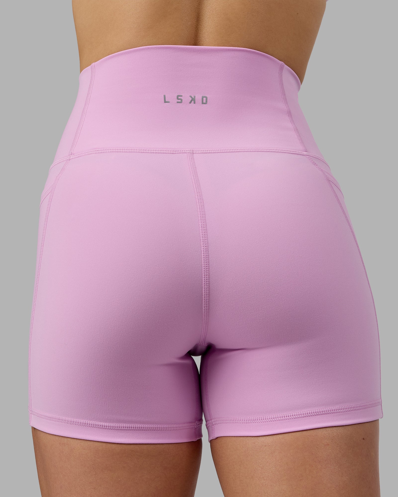Woman wearing Fusion X-Short Tights - Pastel Orchid