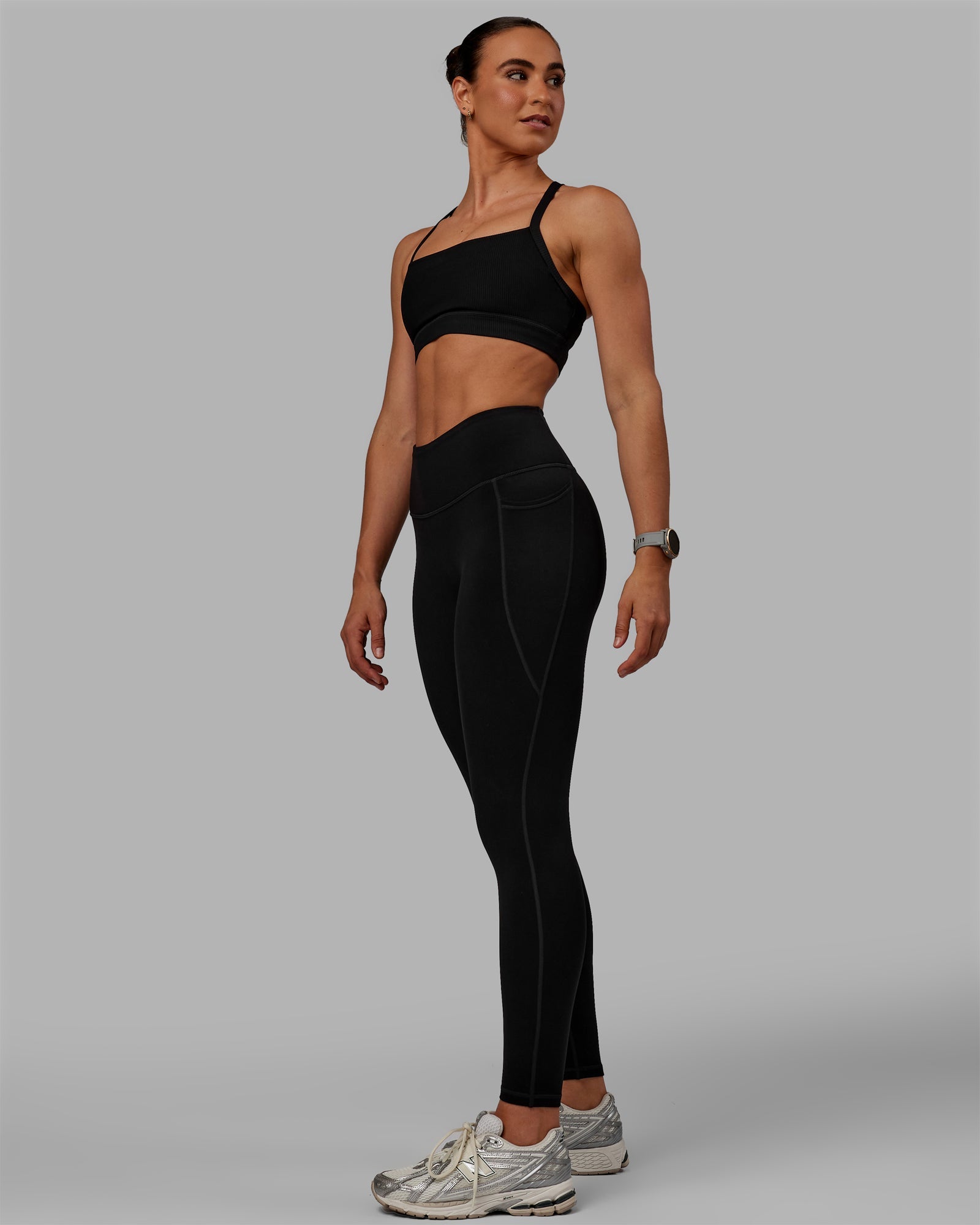 Woman wearing Motion Full Length Thermal Leggings - Black