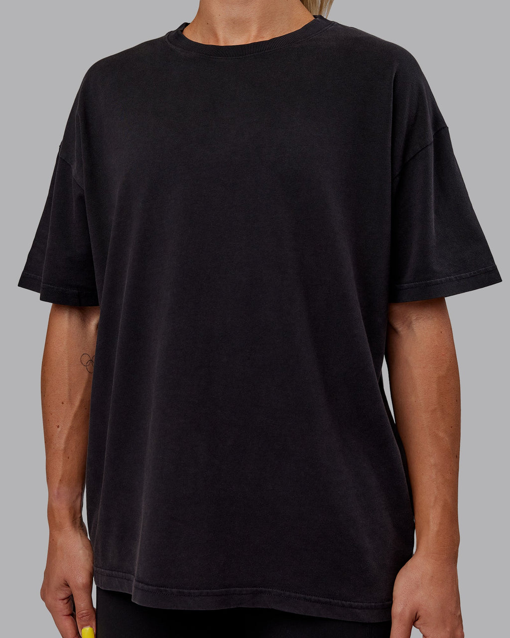 Woman wearing Unisex Washed Pressure Heavyweight Tee Oversize - Black-White