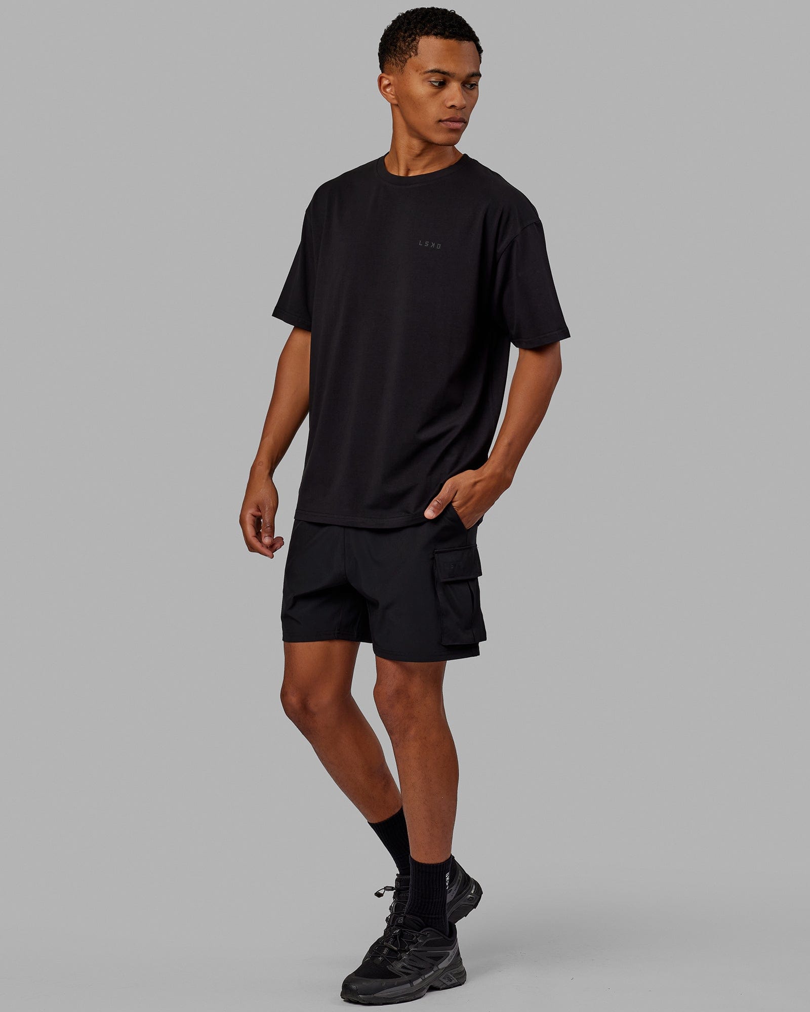 Man wearing Unisex VS5 FLXCotton Tee Oversize - Black-Black