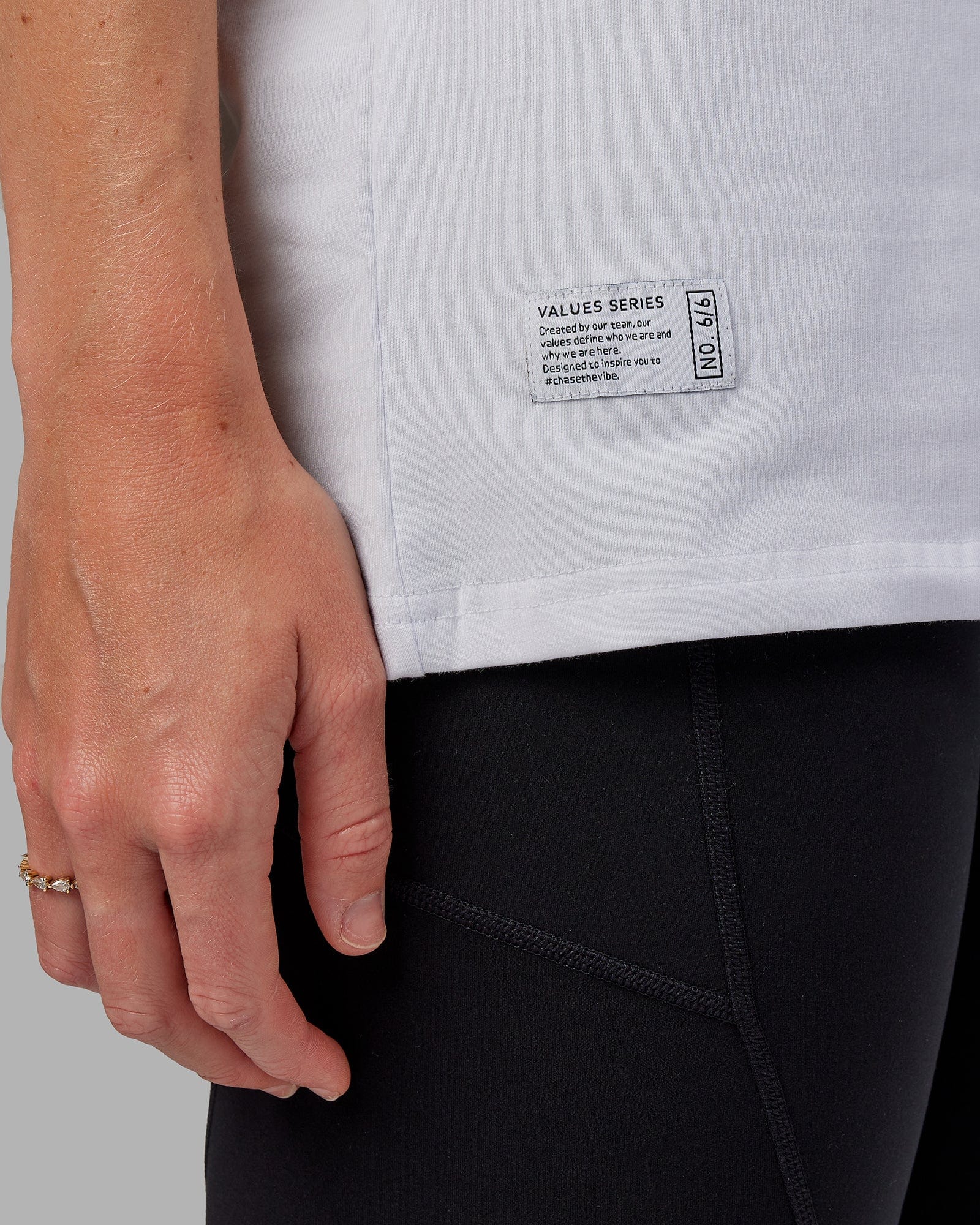 Woman wearing Unisex VS6 FLXCotton Tee Oversize - White-Black