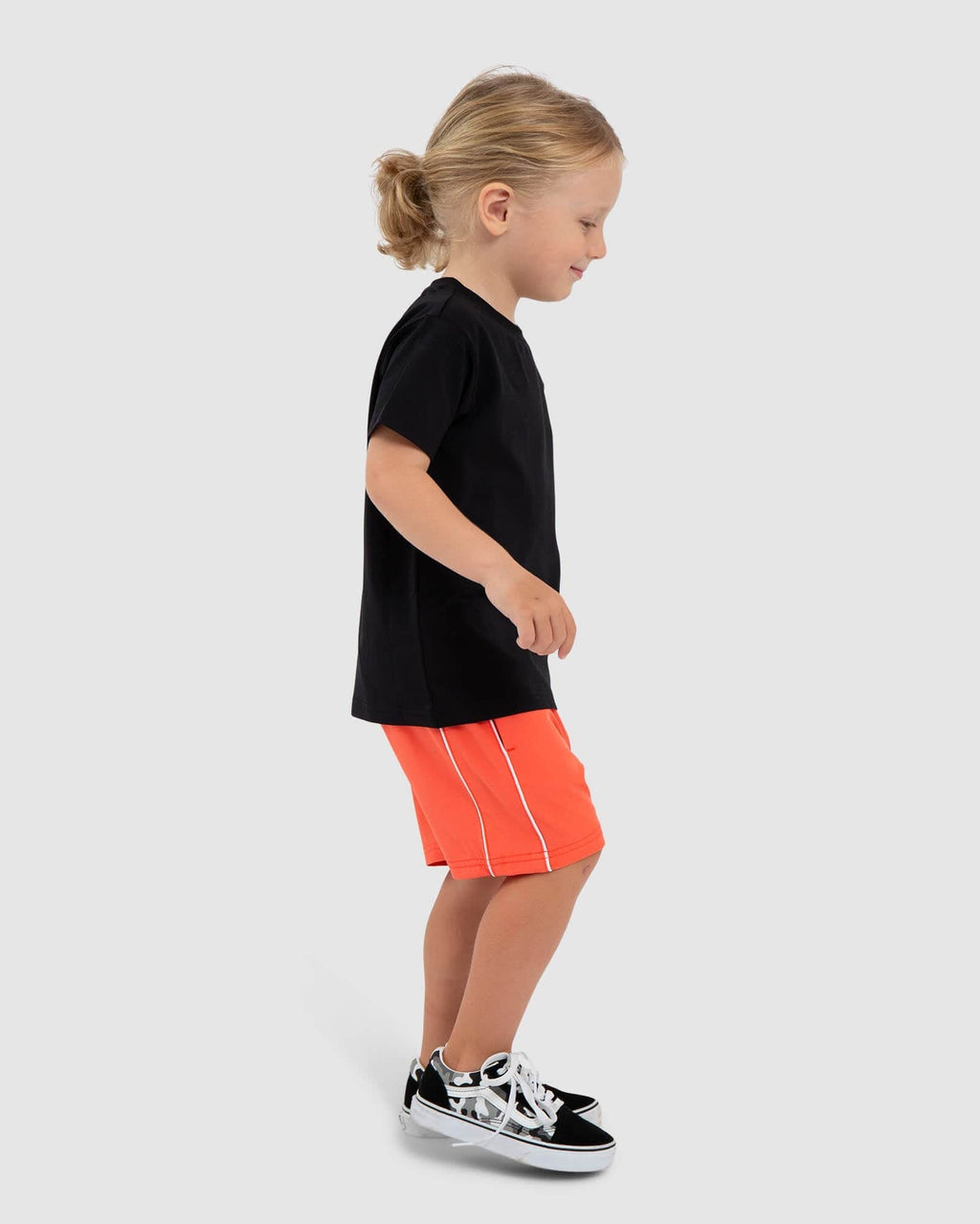 Model wearing Pipeline Short (00-8) - Fruit Punch