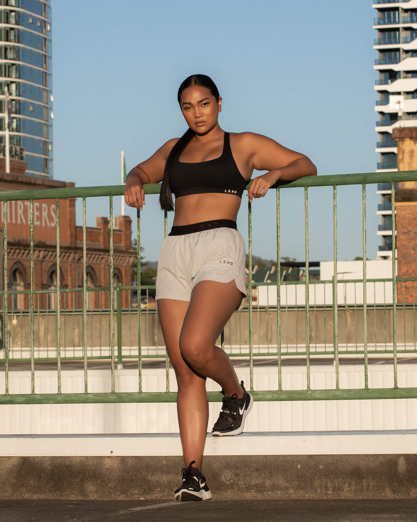 Model wearing Competition Performance Short - Light Grey Marl