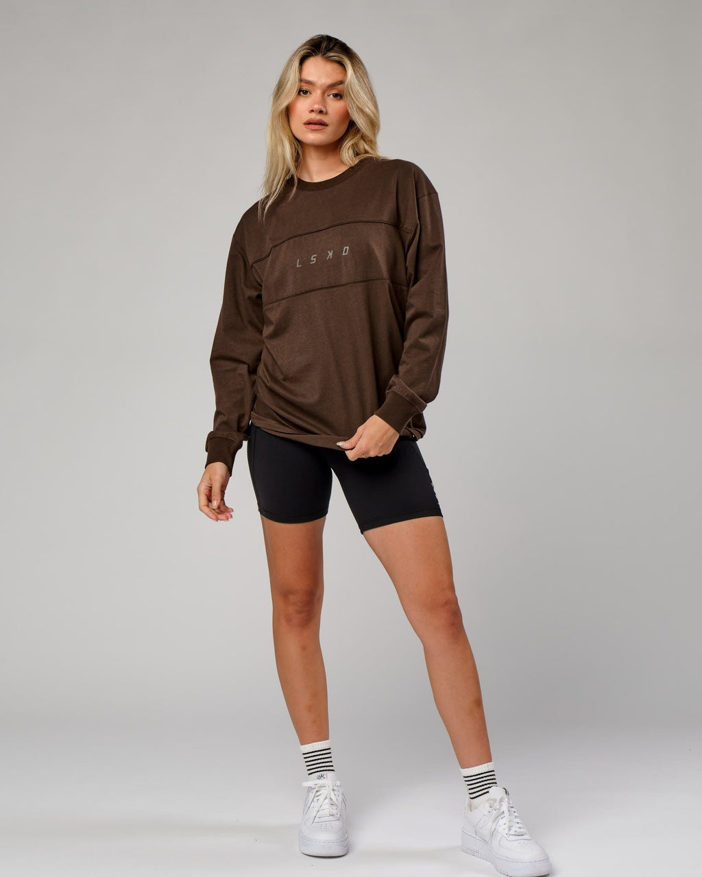 Model wearing Unisex Ascent LS Tee Oversize - Walnut