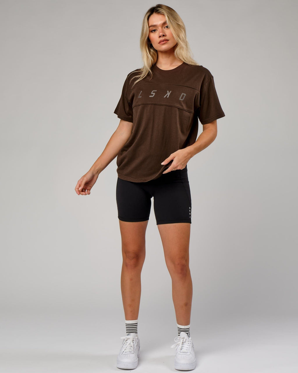 Model wearing Ascent Tee - Walnut