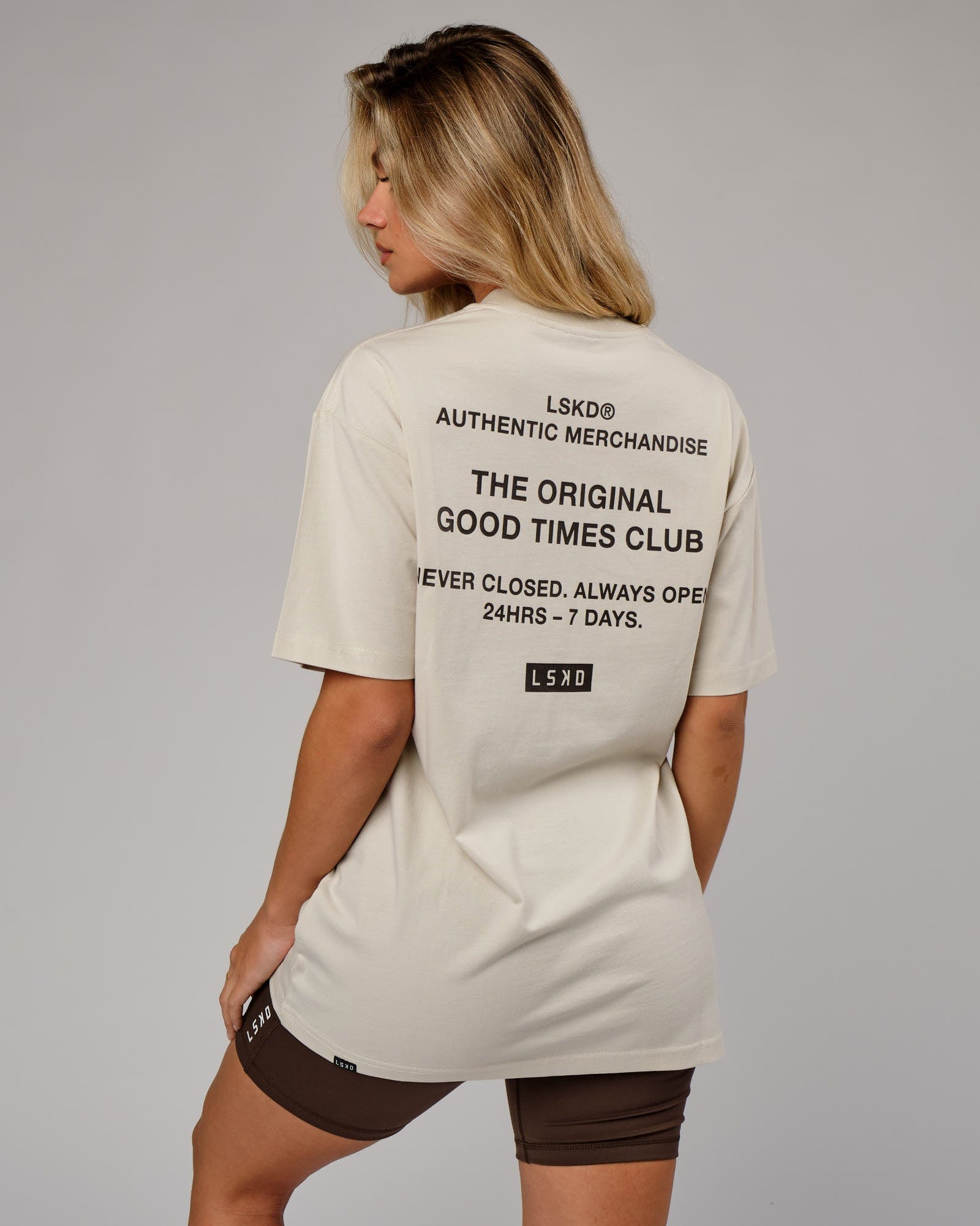 Model wearing Unisex OGTC Tee Oversize - Bone