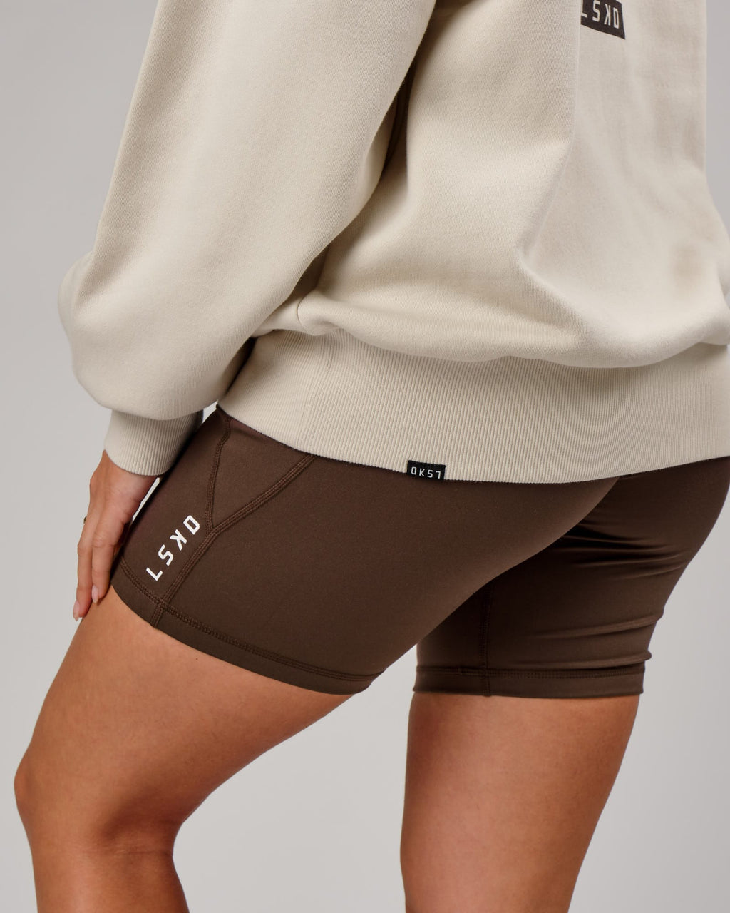 Model wearing Unisex OGTC Sweater Oversize - Bone