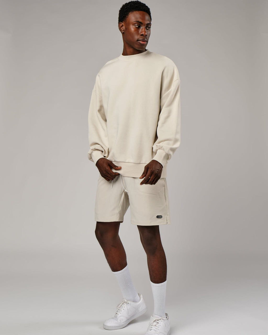 Model wearing OGTC Sweater Oversize - Bone