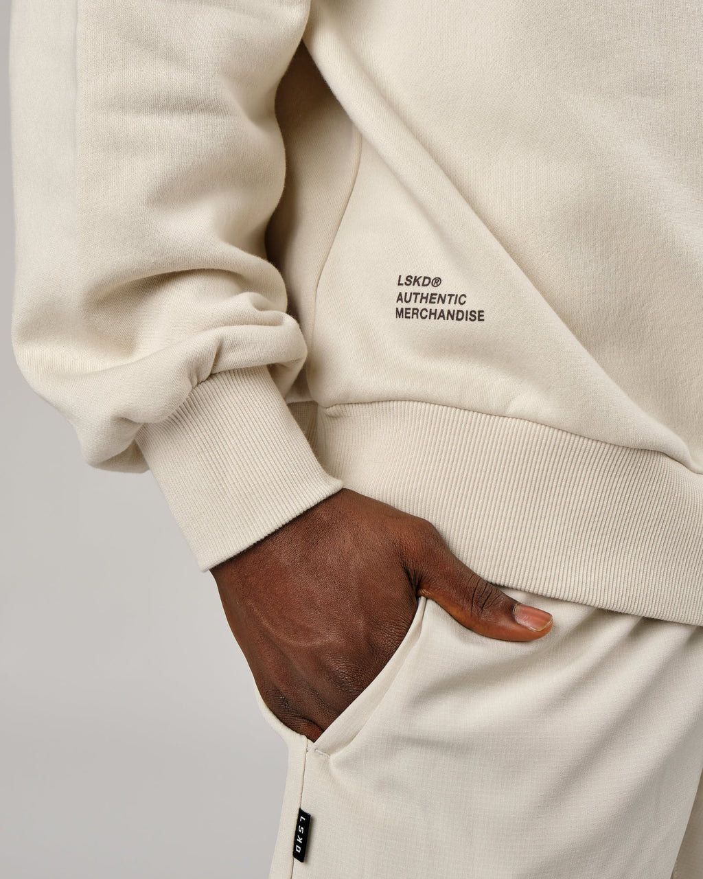 Model wearing OGTC Sweater Oversize - Bone