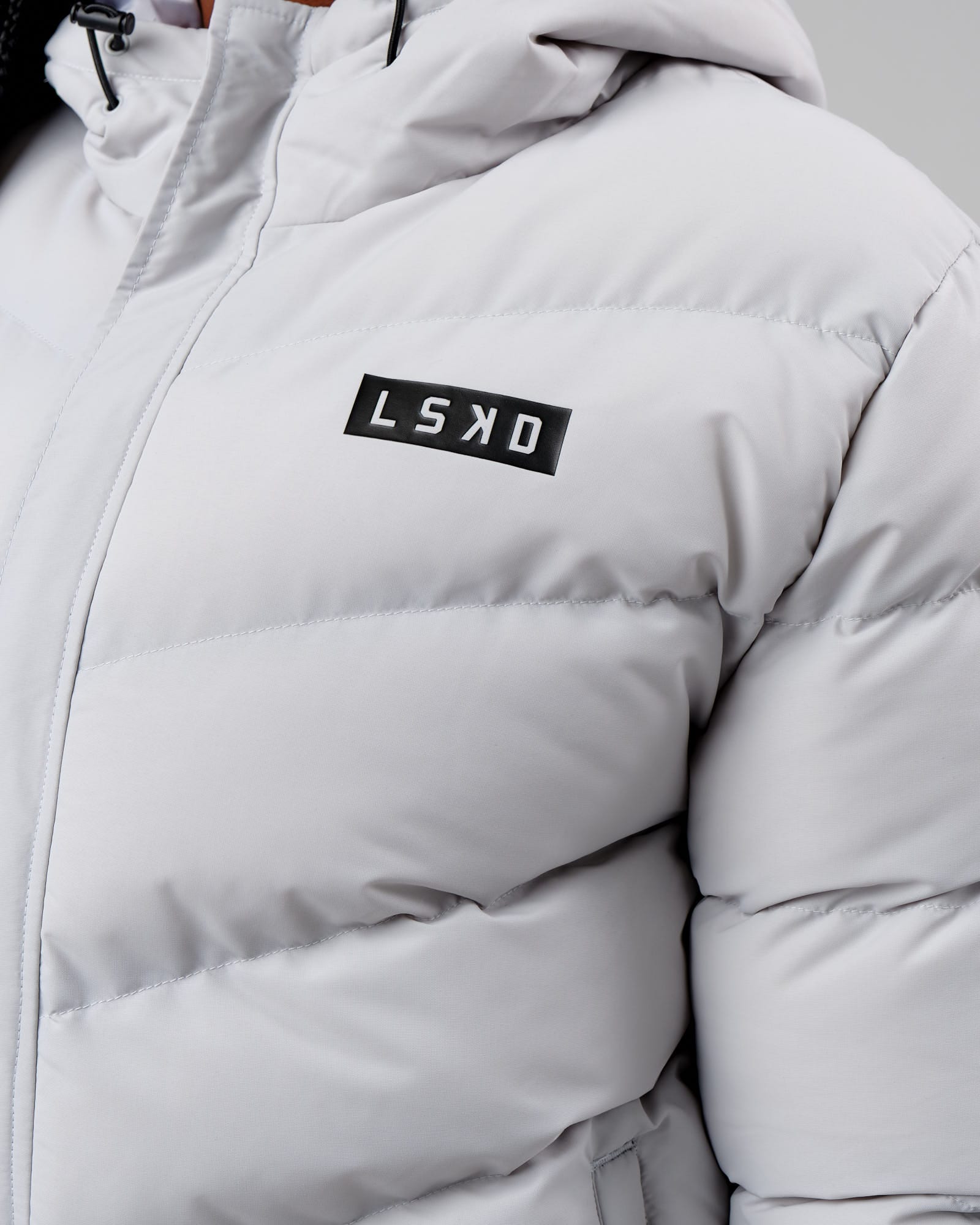 Model wearing Roasted Puffer Jacket 22 - Cloud