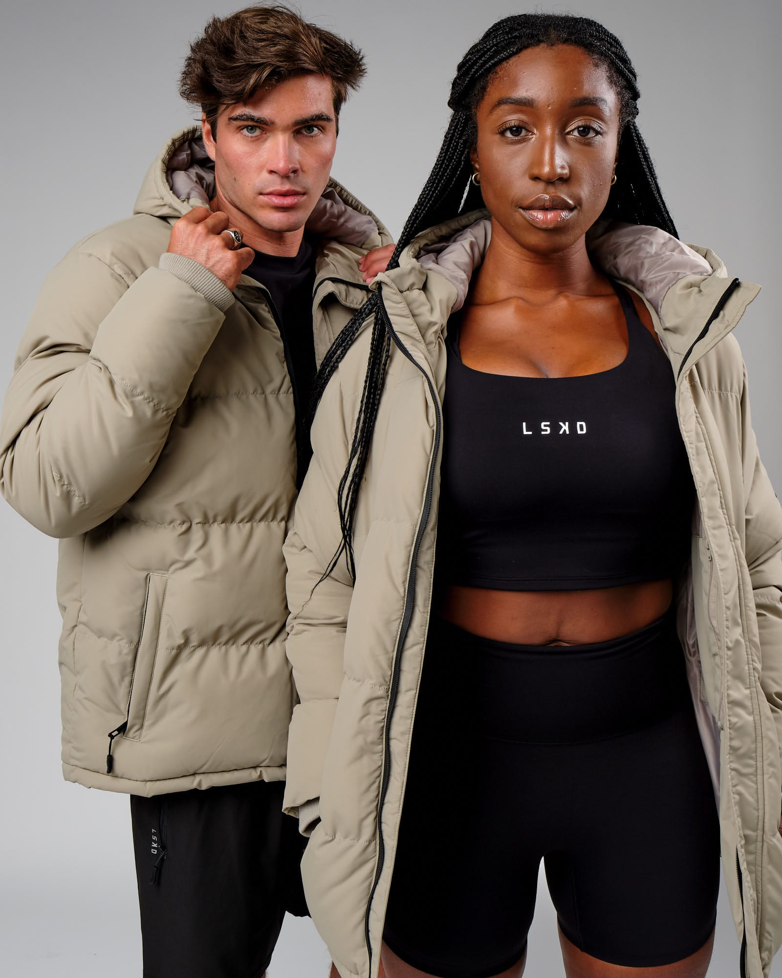 Model wearing Unisex Roasted Puffer Jacket Oversize 22 - Laurel Oak