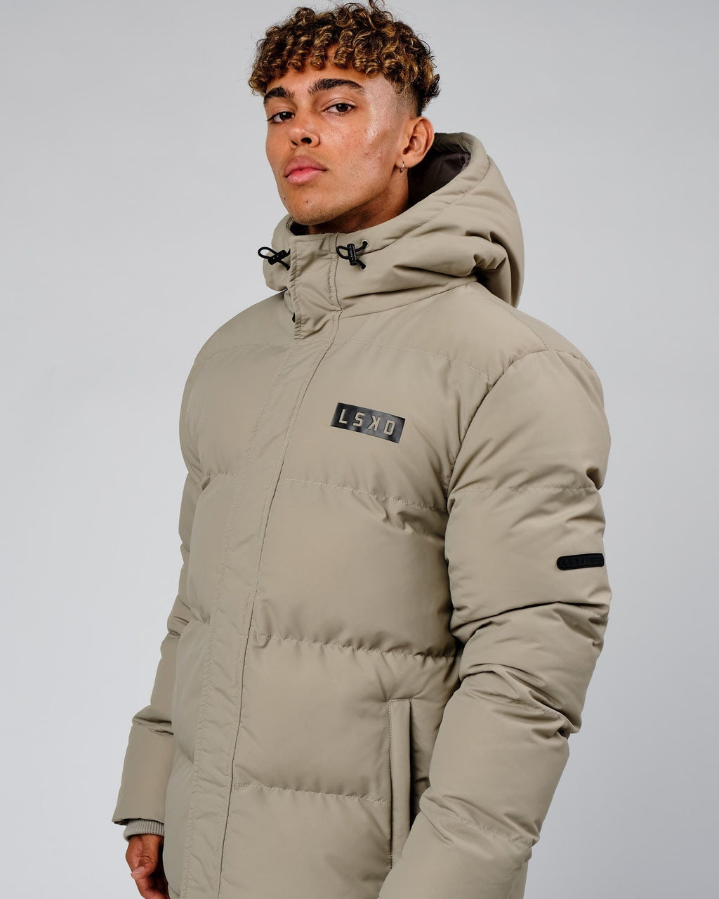 Model wearing Roasted Puffer Jacket Oversize 22 - Laurel Oak