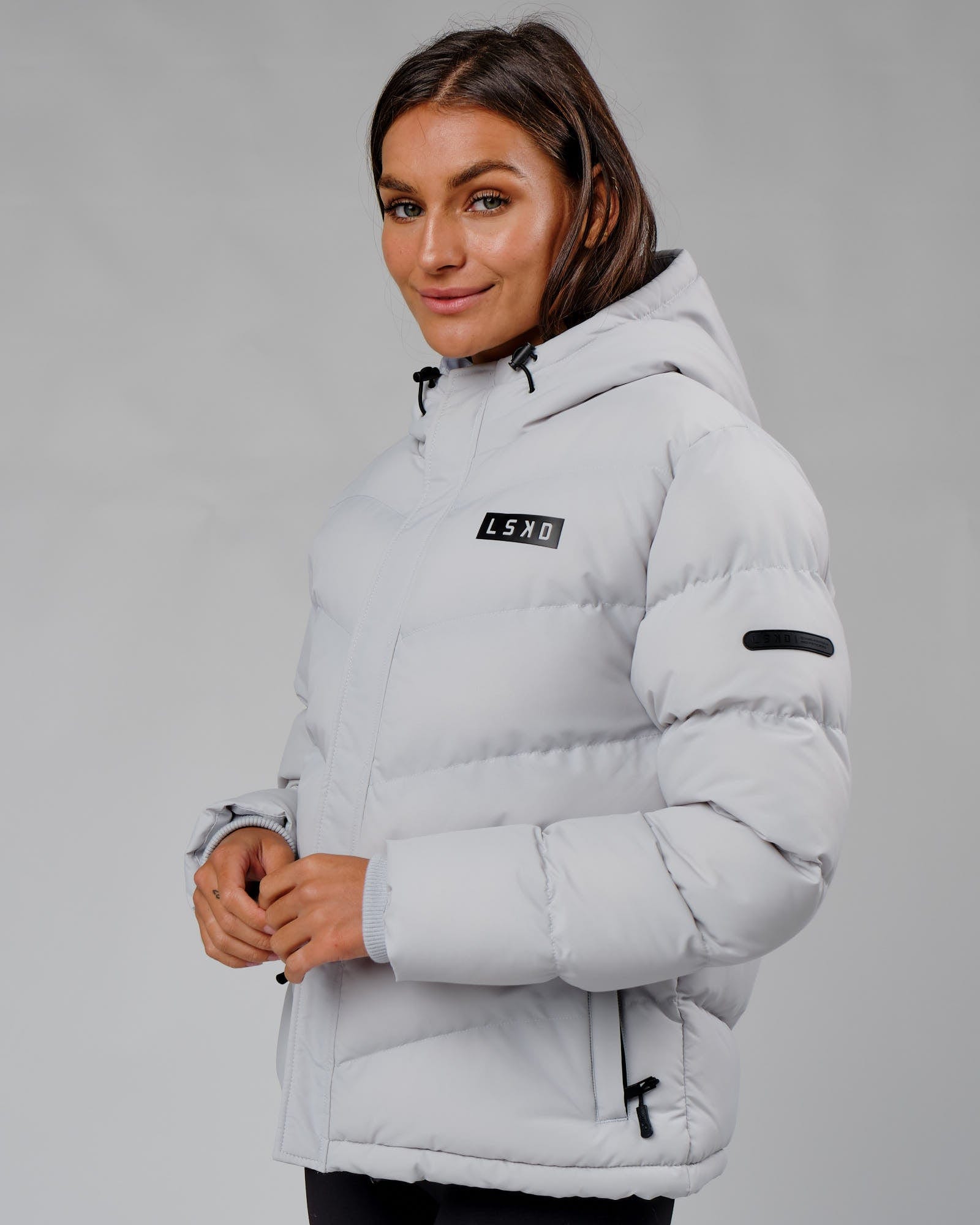 Model wearing Roasted Puffer Jacket 22 - Cloud