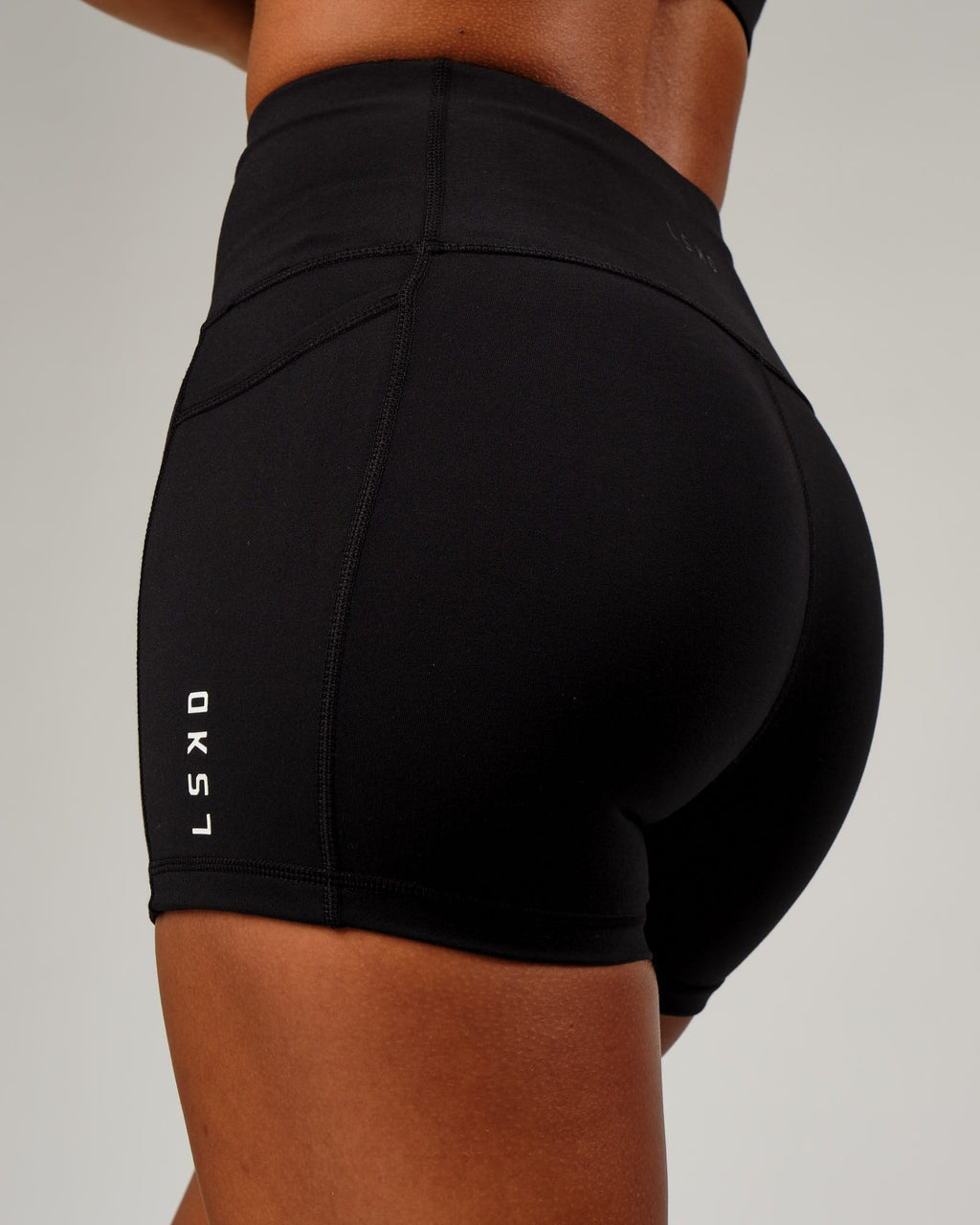 Model wearing Rep X-Short Tight - Black