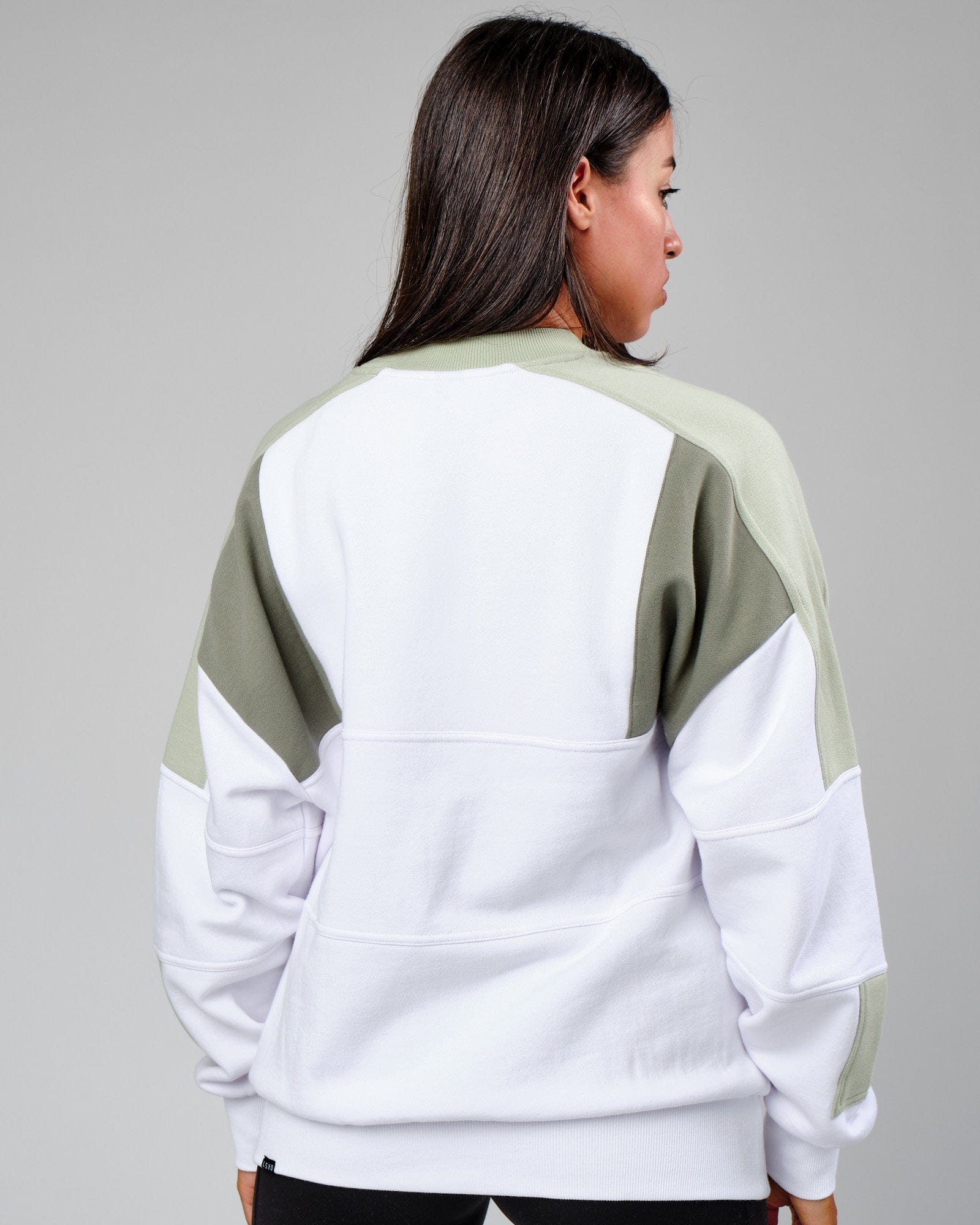 Model wearing Unisex Slam Sweater Oversize - White-Desert Sage