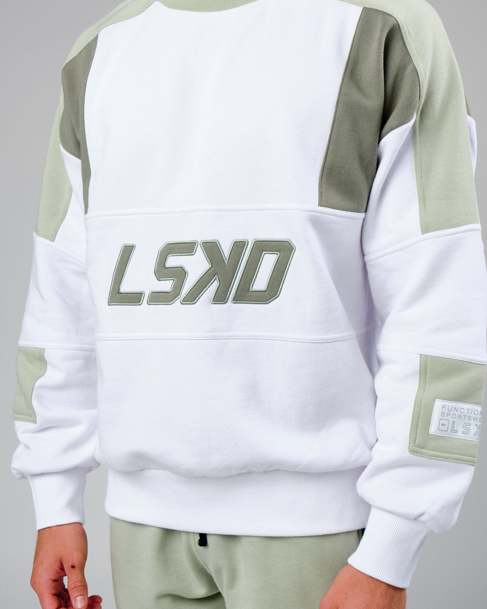 Model wearing Slam Sweater Oversize - White-Desert Sage