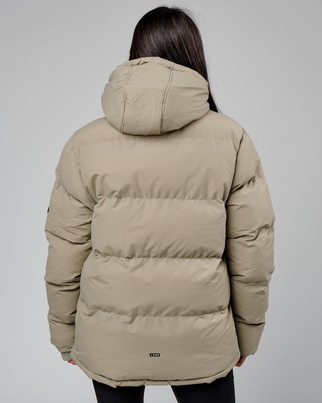 Model wearing Unisex Roasted Puffer Jacket Oversize 22 - Laurel Oak