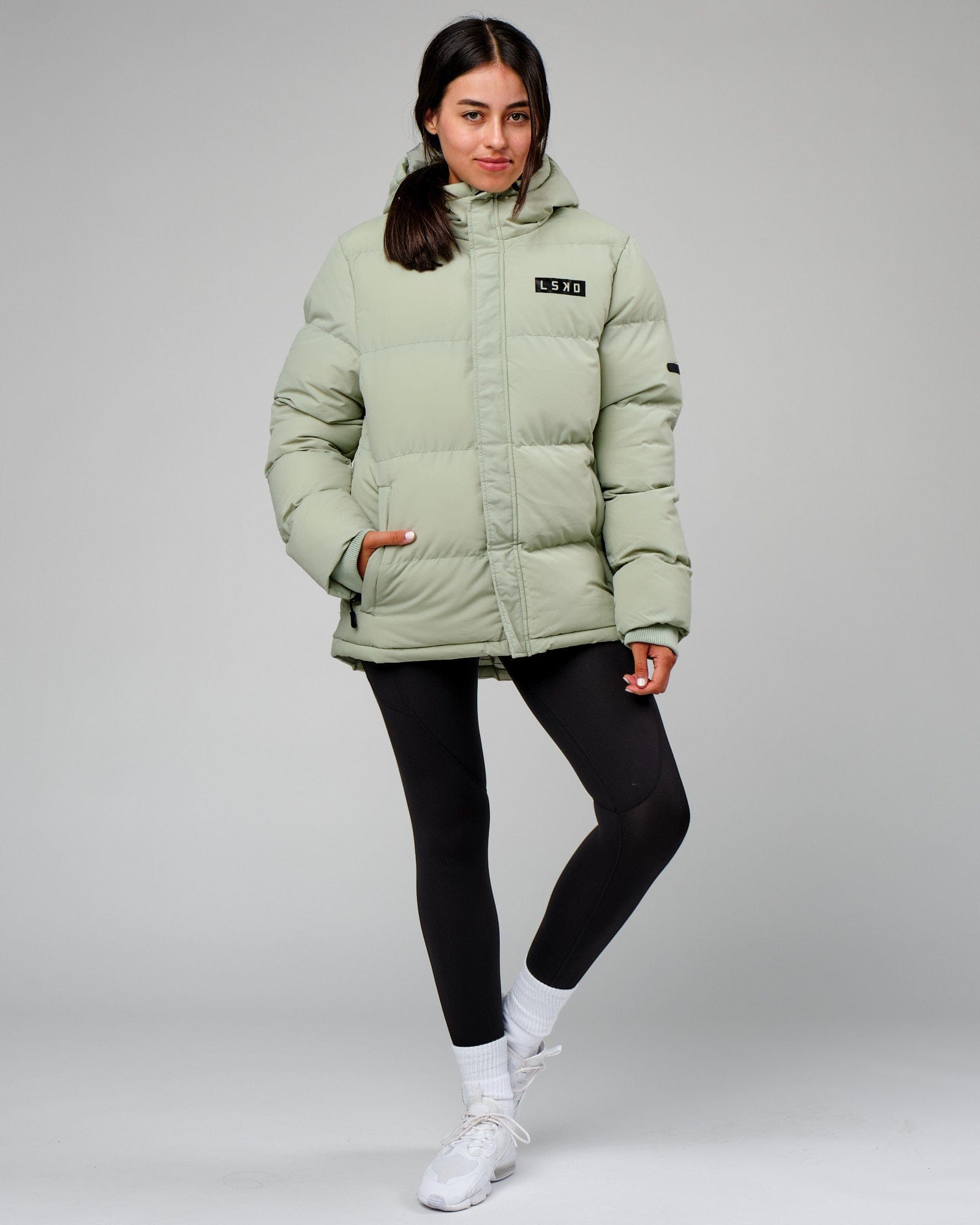 Model wearing Unisex Roasted Puffer Jacket Oversize 22 - Desert Sage