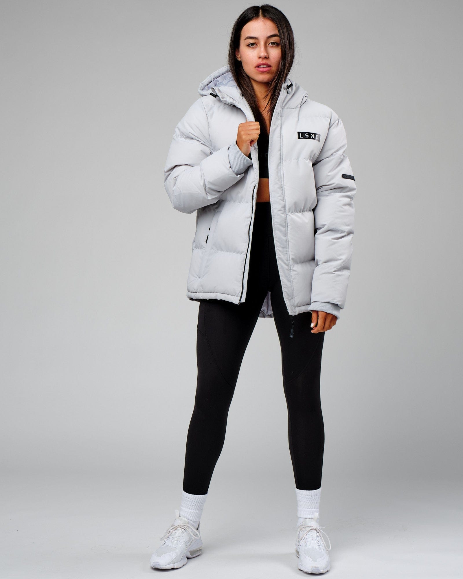 Model wearing Unisex Roasted Puffer Jacket Oversize 22 - Cloud