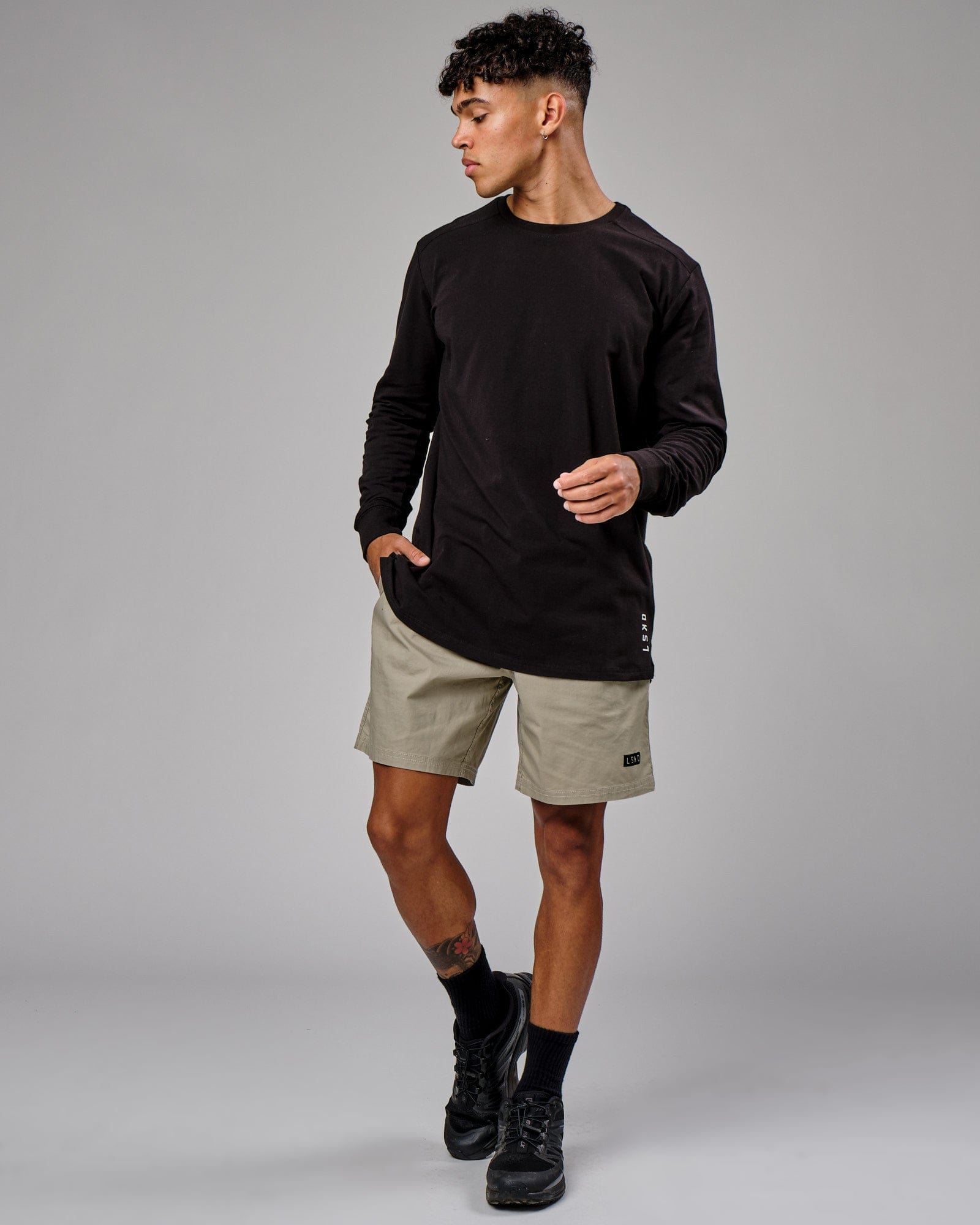 Model wearing Daily Short - Laurel Oak
